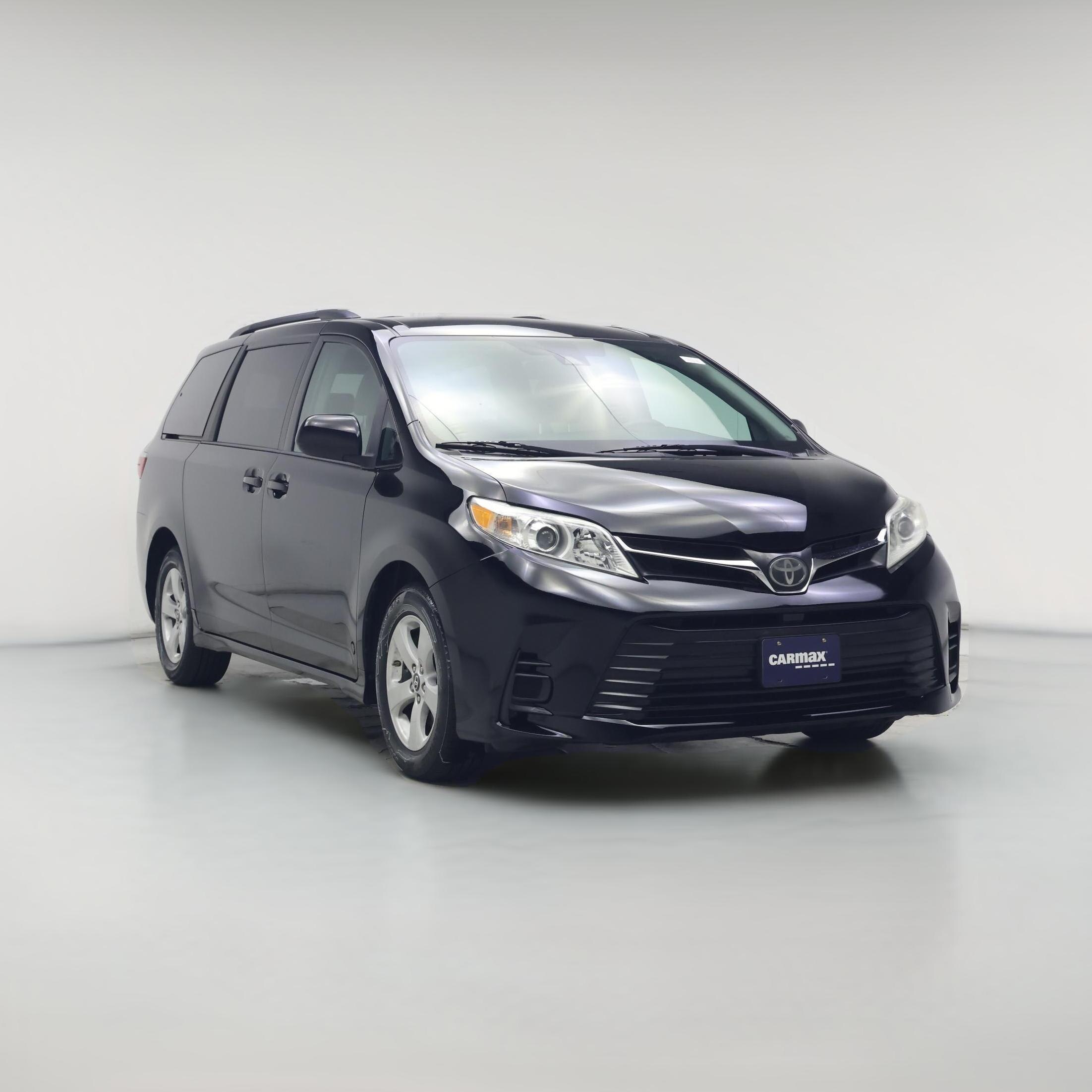 Thumbnail: 2018 Toyota Sienna - 1