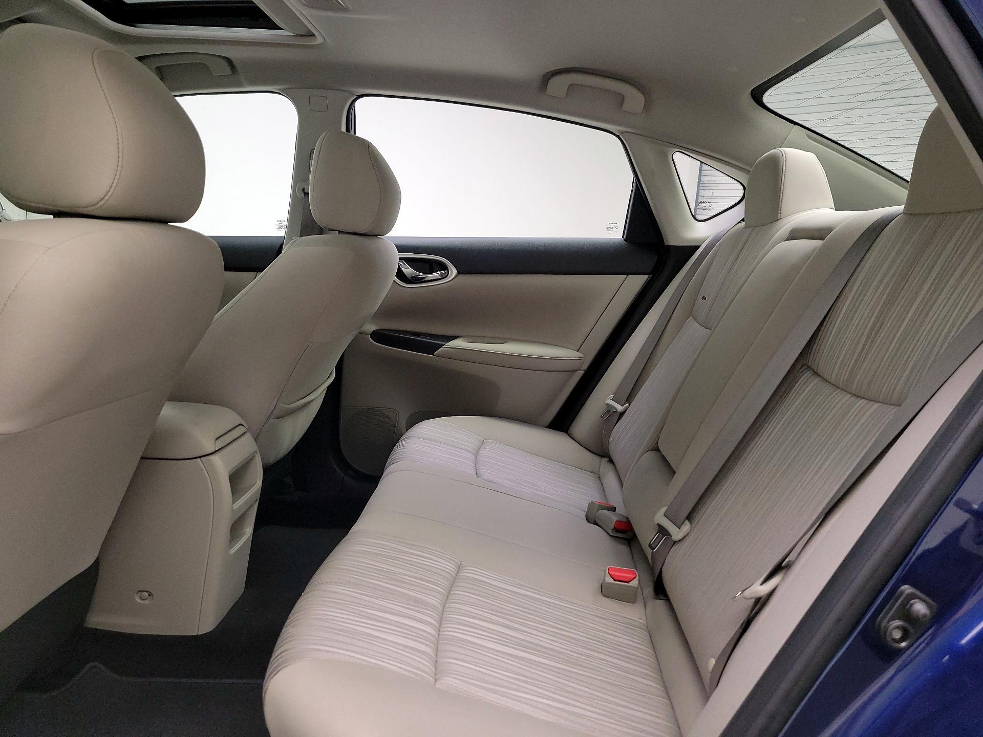 Thumbnail: 2017 Nissan Sentra - 20