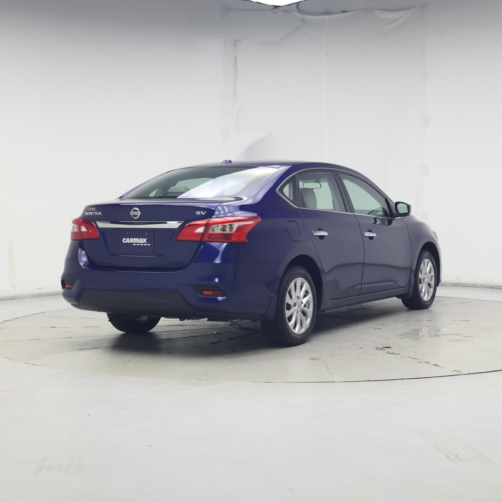 Thumbnail: 2017 Nissan Sentra - 8