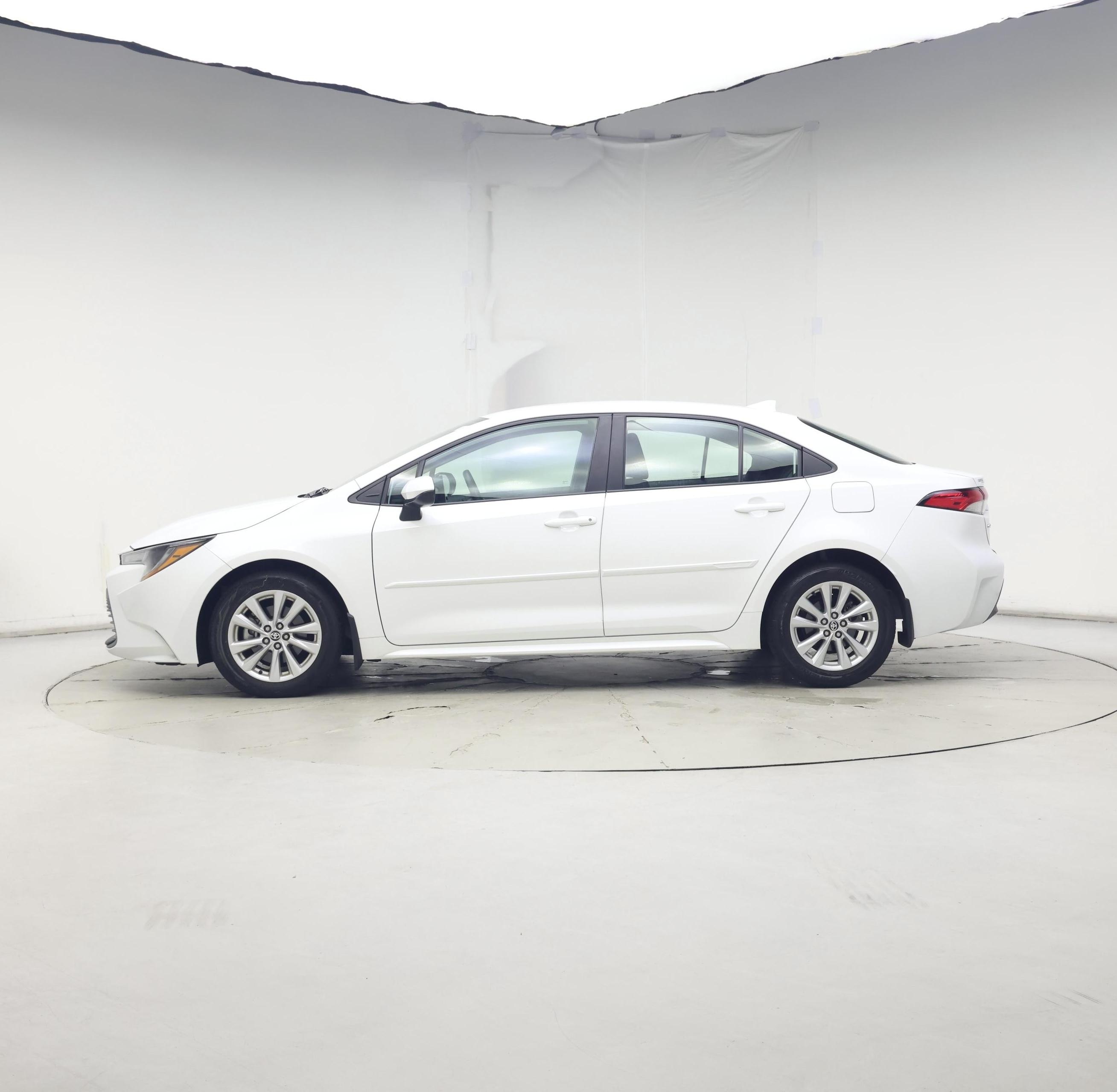 Thumbnail: 2024 Toyota Corolla - 3