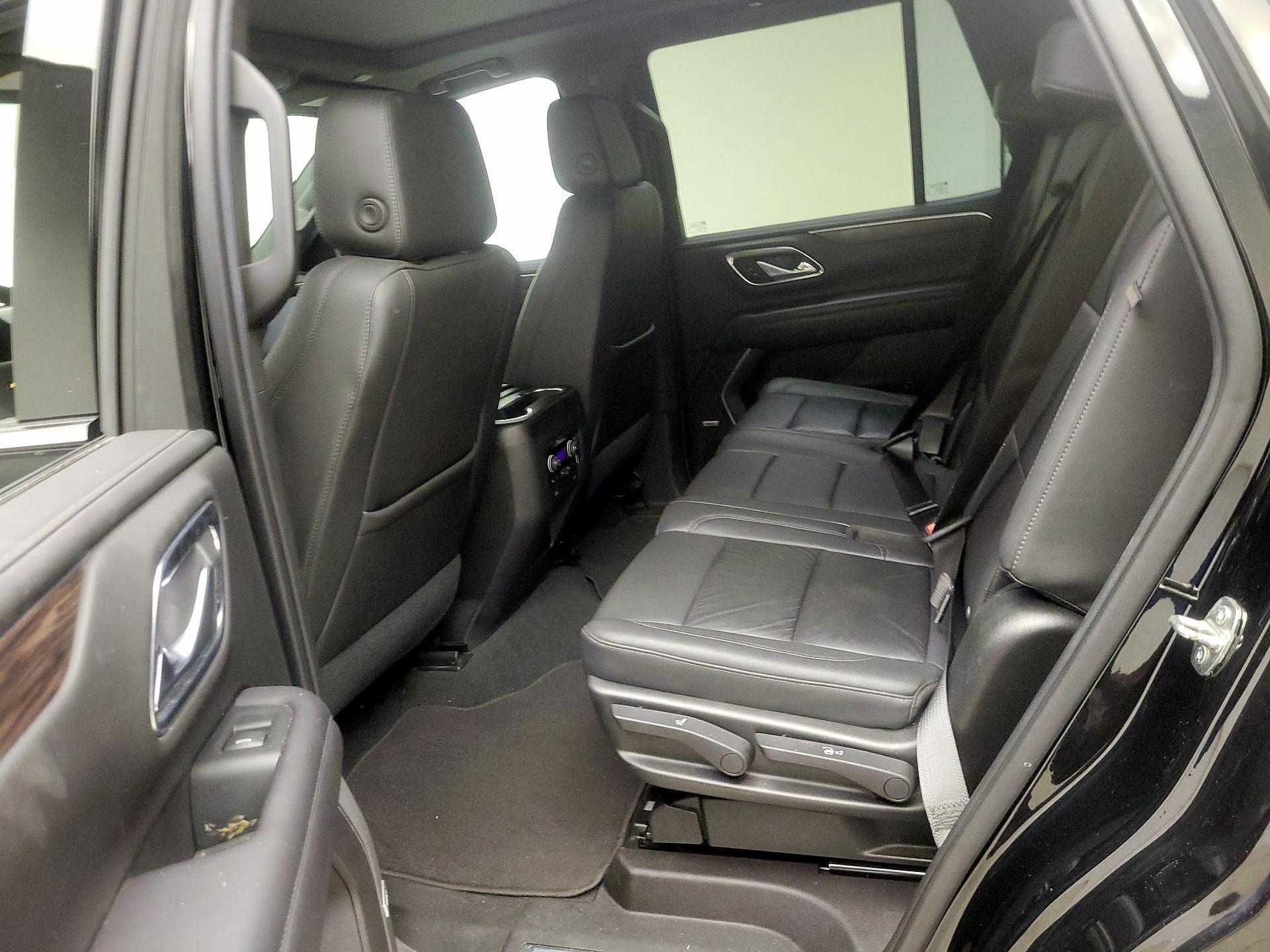 Thumbnail: 2021 Chevrolet Tahoe - 19