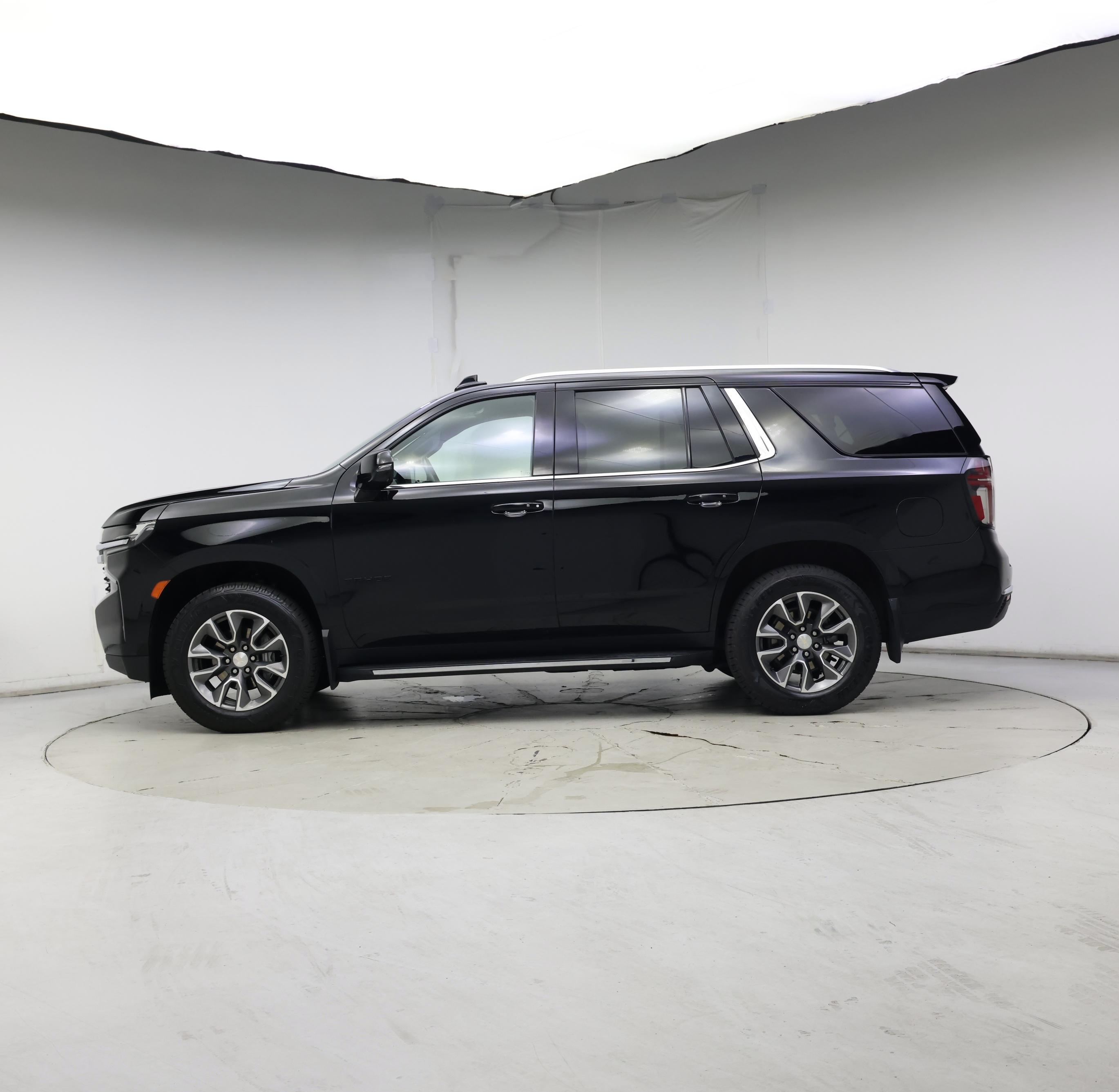 Thumbnail: 2021 Chevrolet Tahoe - 3