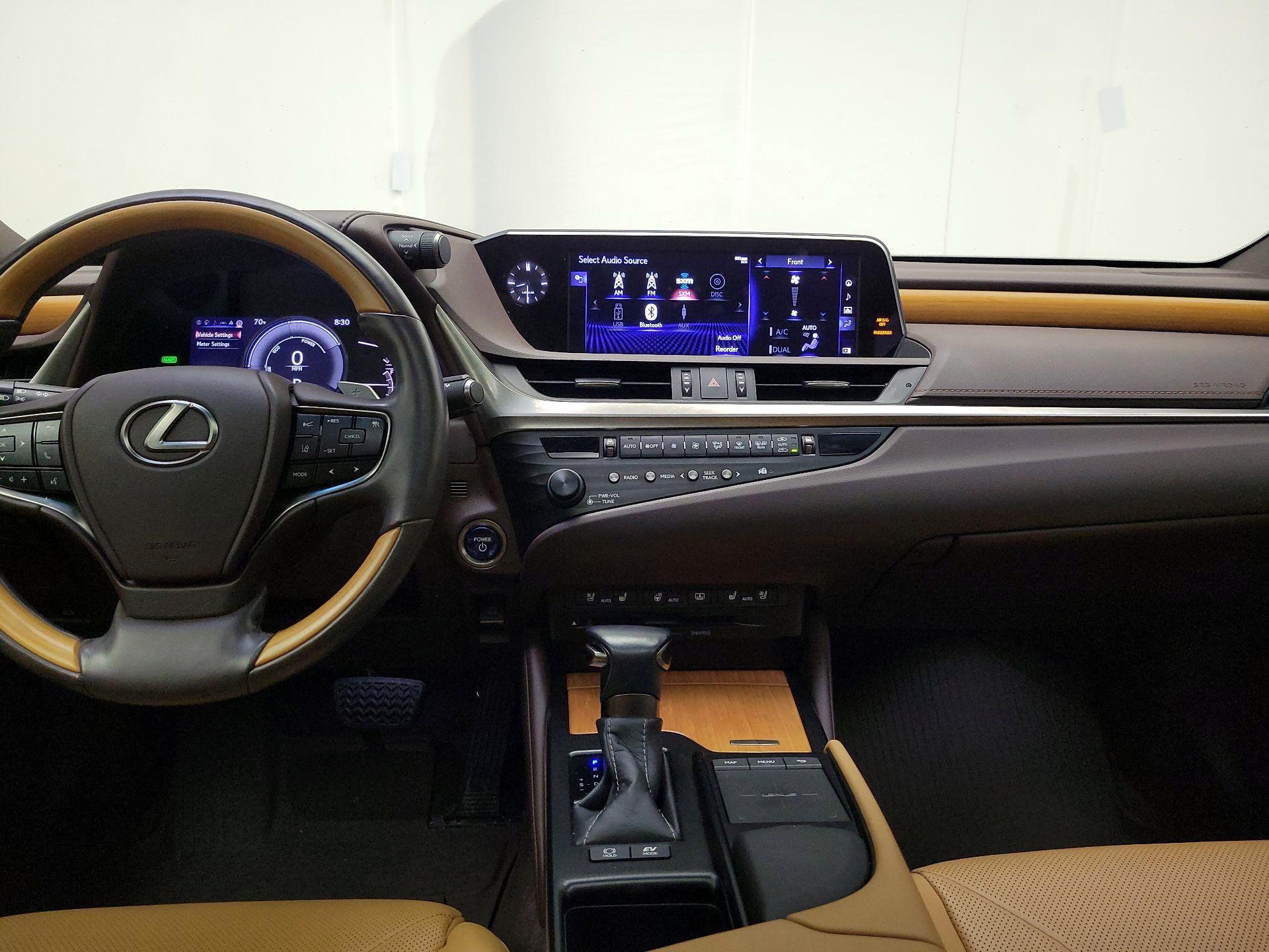 Thumbnail: 2020 Lexus ES - 9