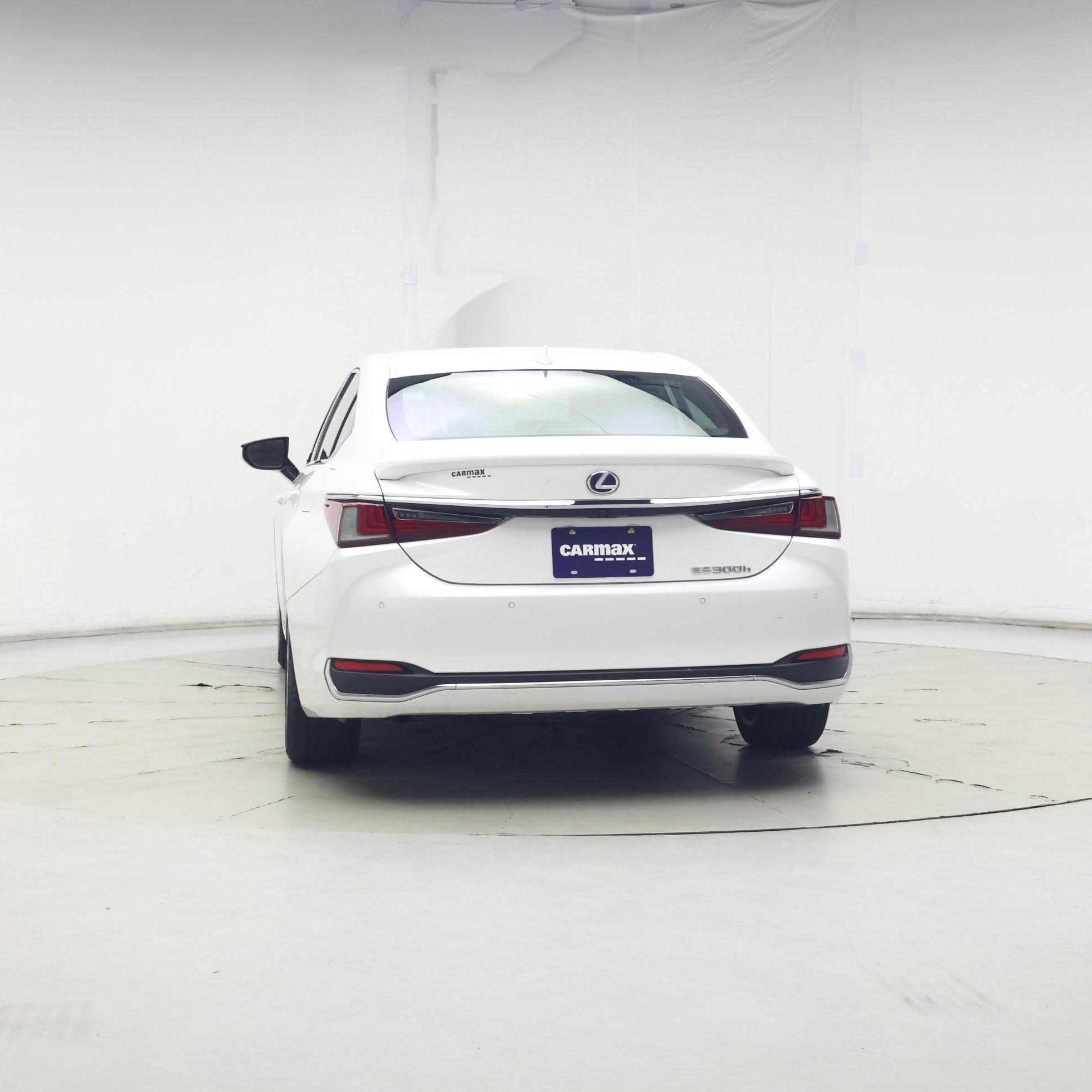Thumbnail: 2020 Lexus ES - 6