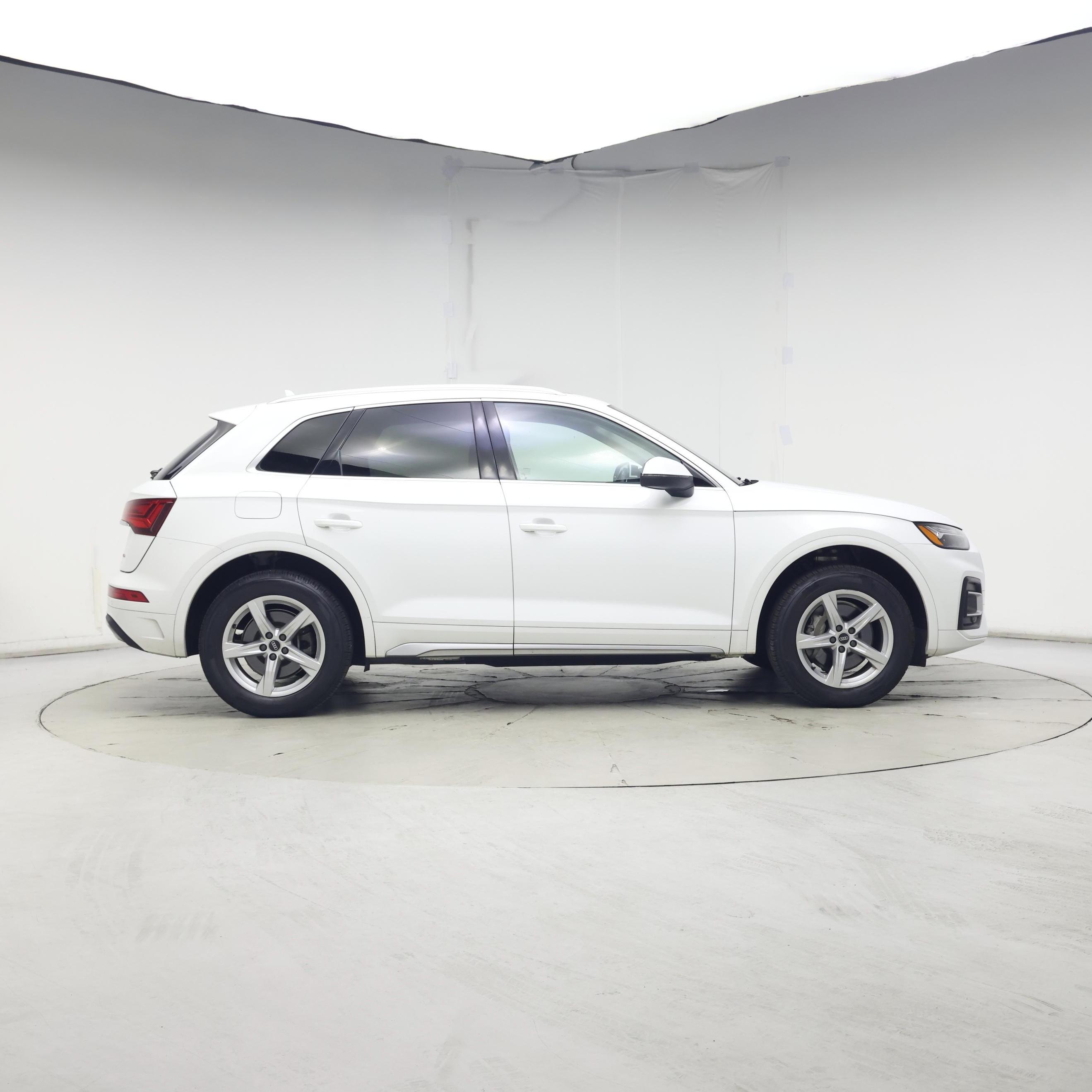 Thumbnail: 2021 Audi Q5 - 7