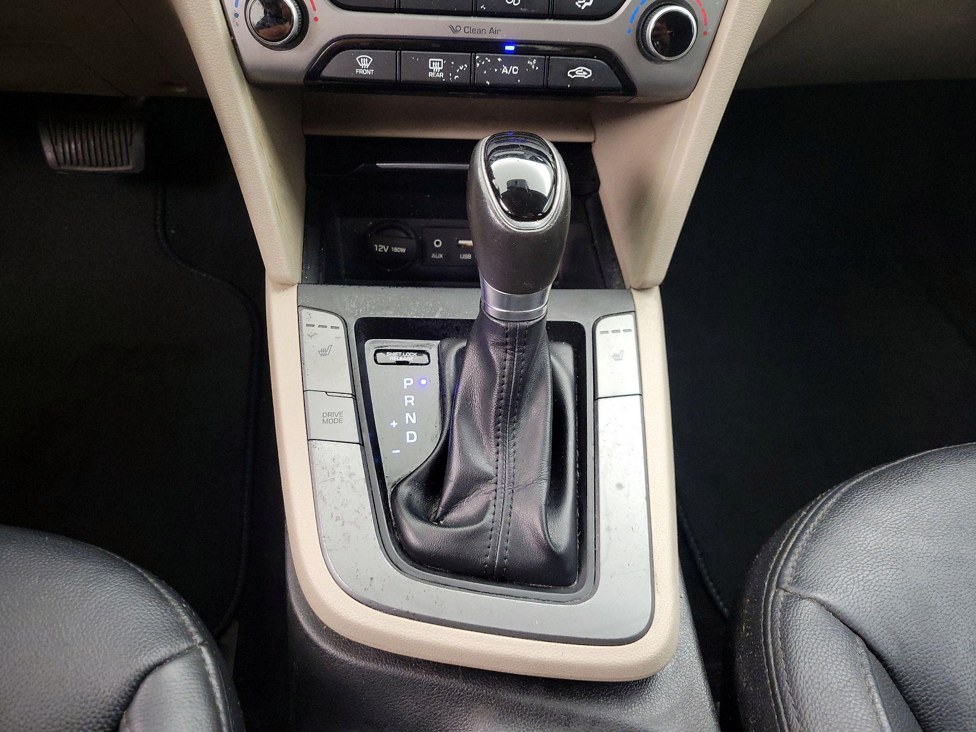 Thumbnail: 2017 Hyundai Elantra - 17