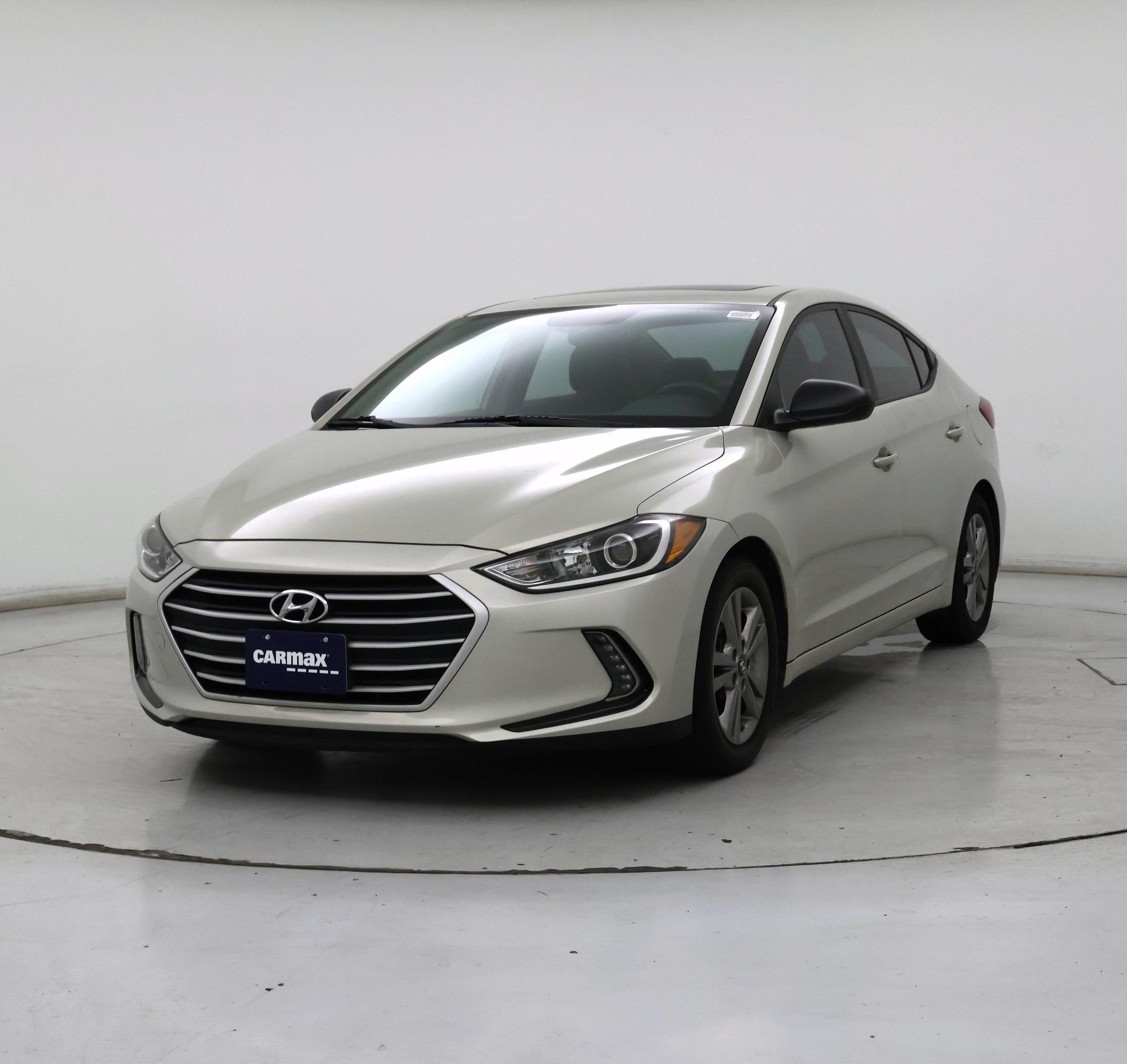 Thumbnail: 2017 Hyundai Elantra - 4