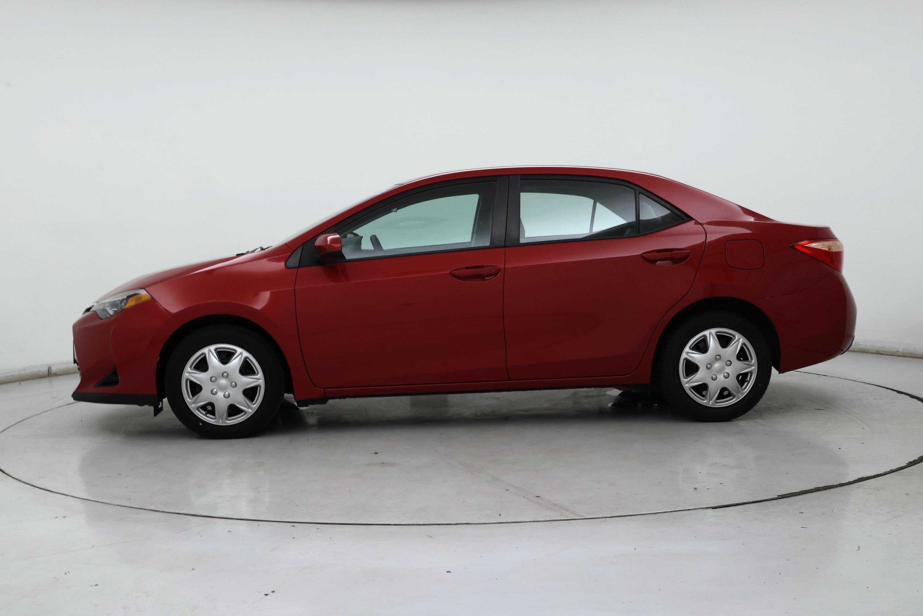 Thumbnail: 2018 Toyota Corolla - 3