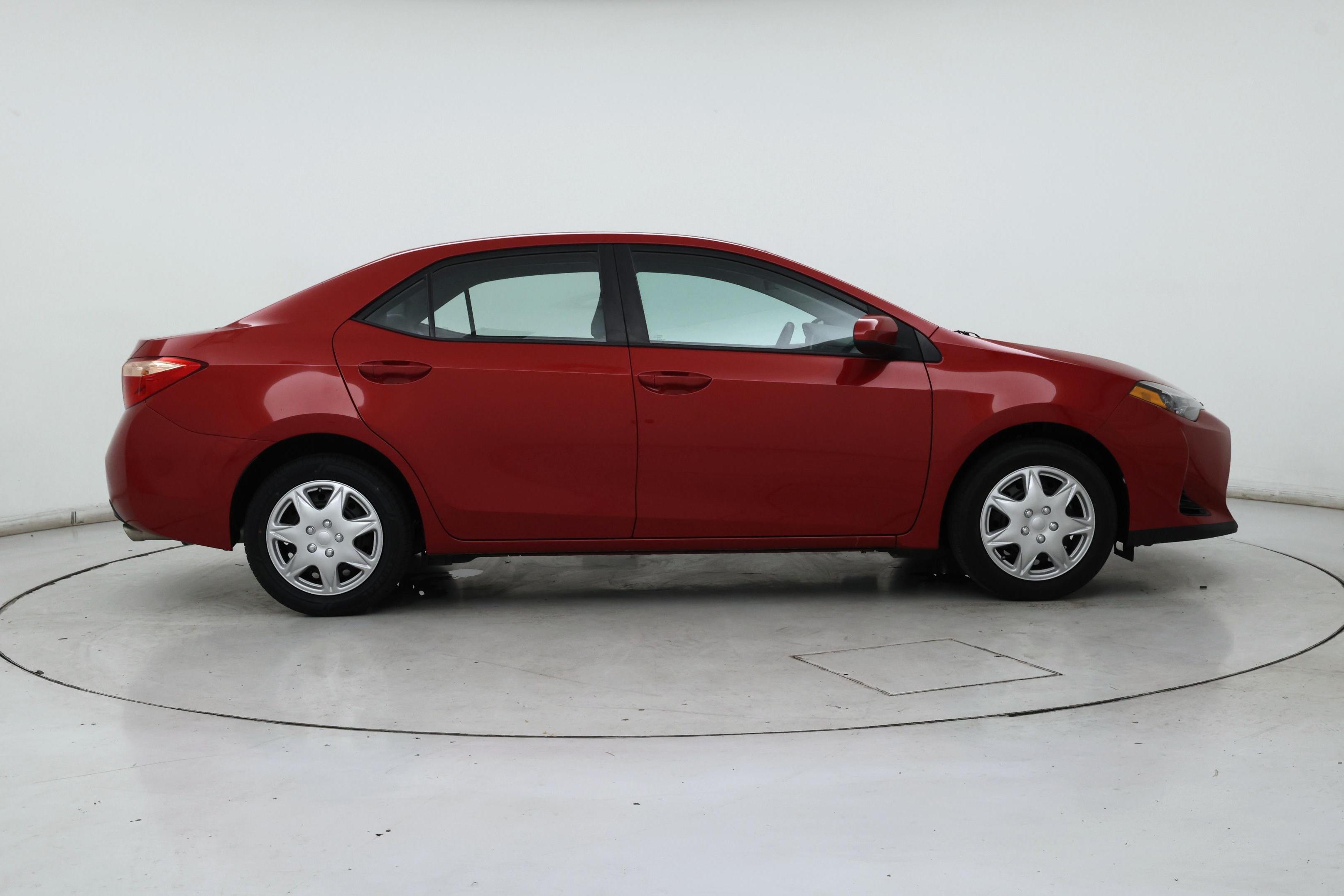 Thumbnail: 2018 Toyota Corolla - 7