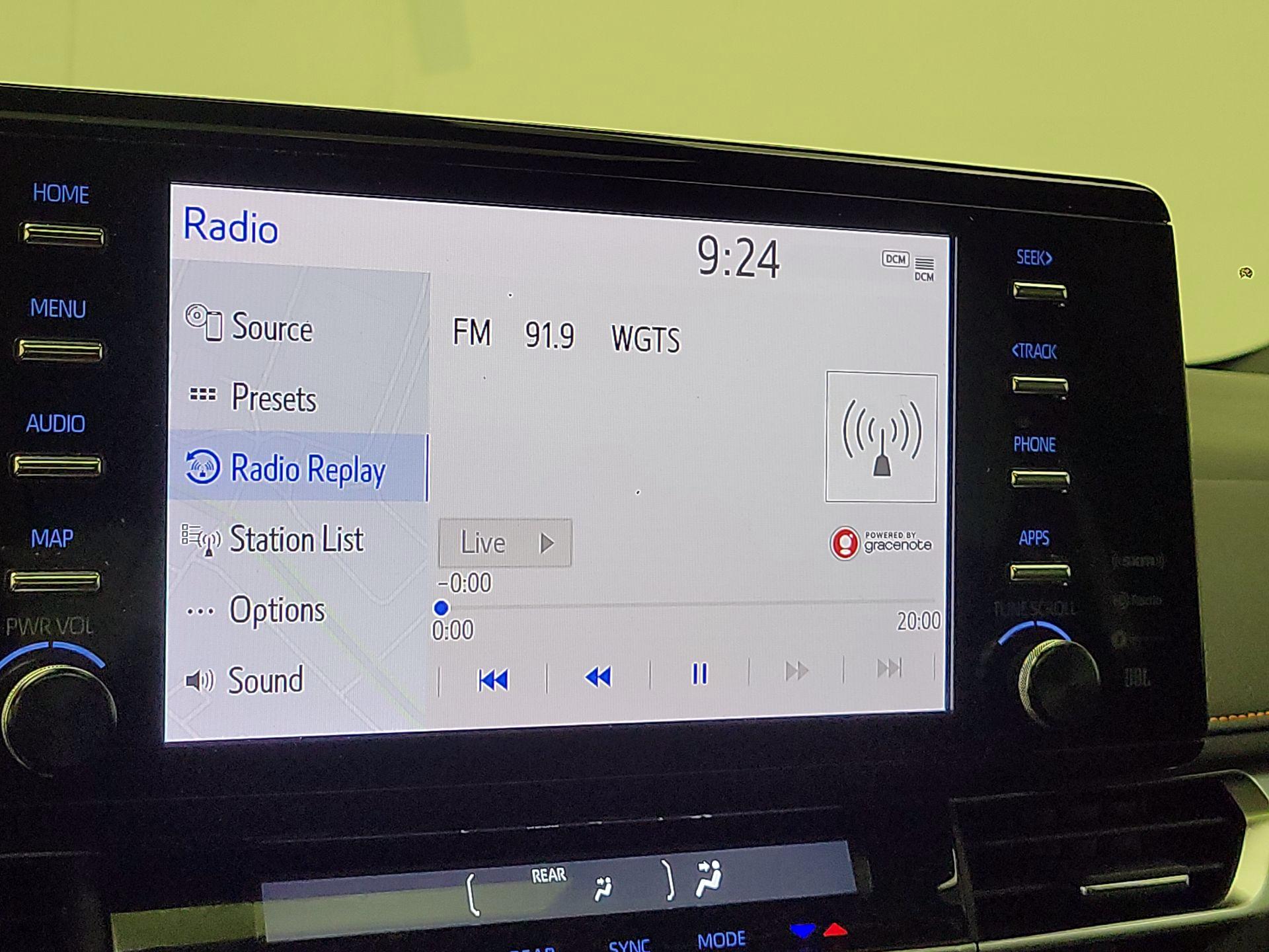 Thumbnail: 2023 Toyota Sienna - 16