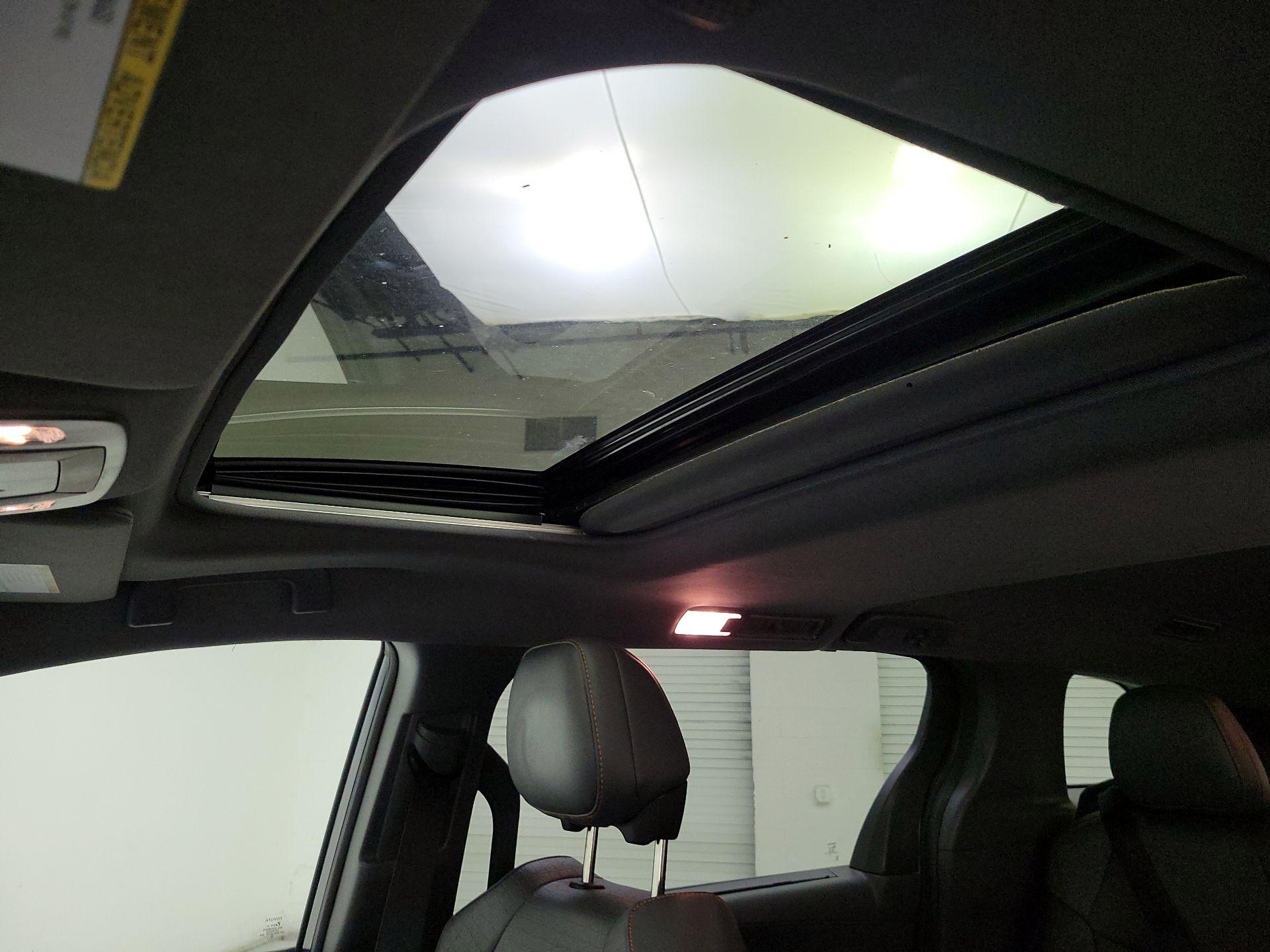 Thumbnail: 2023 Toyota Sienna - 20