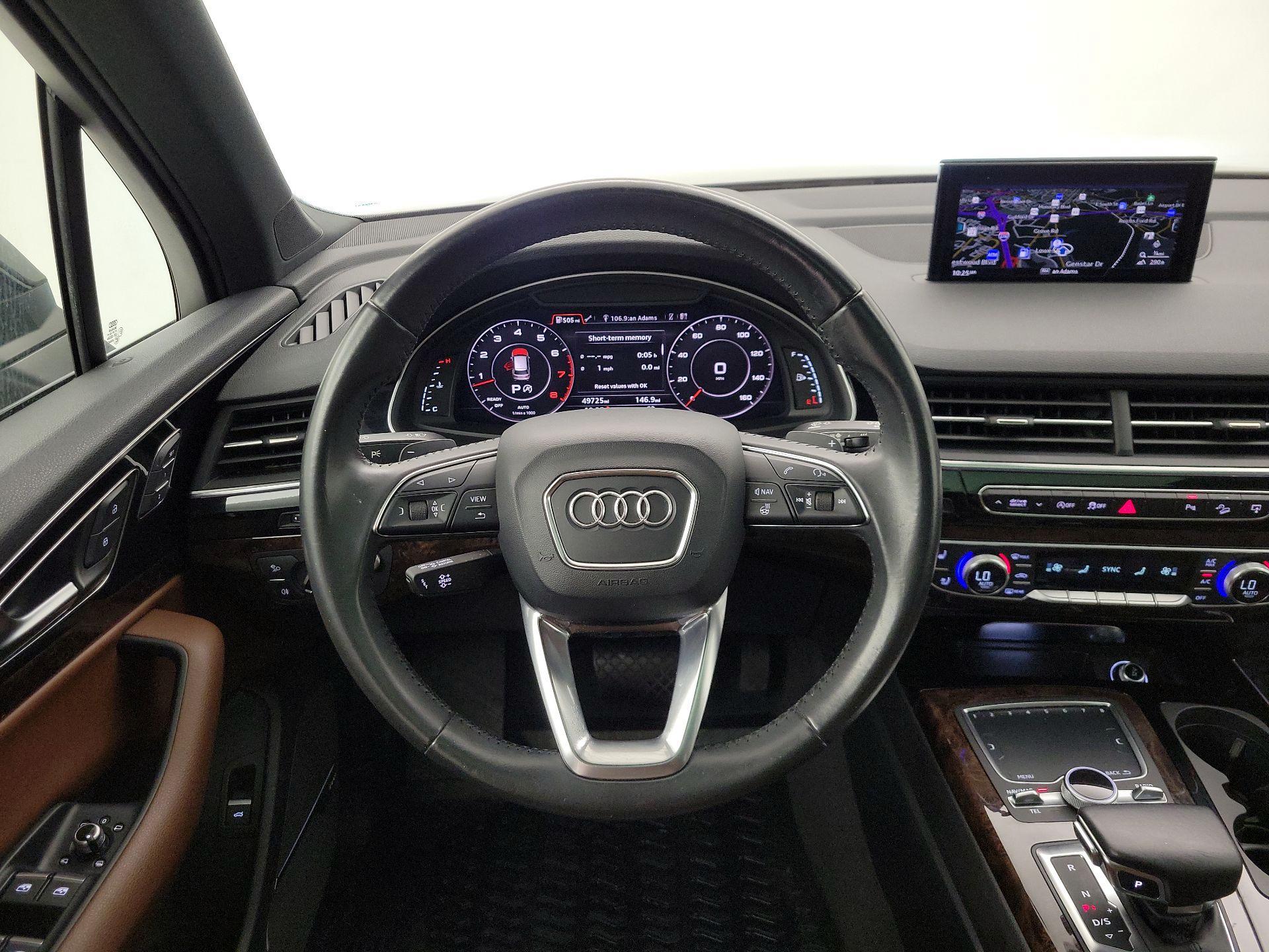 Thumbnail: 2017 Audi Q7 - 10