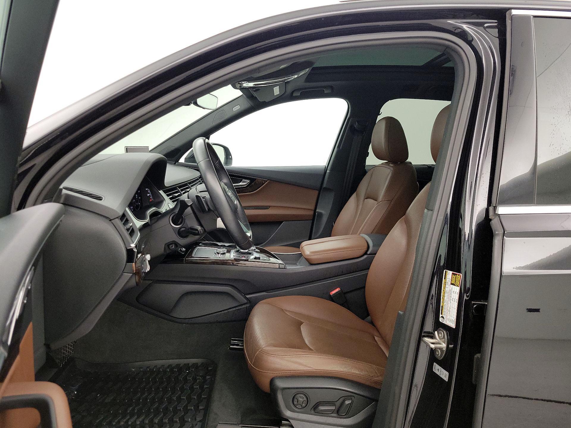 Thumbnail: 2017 Audi Q7 - 11
