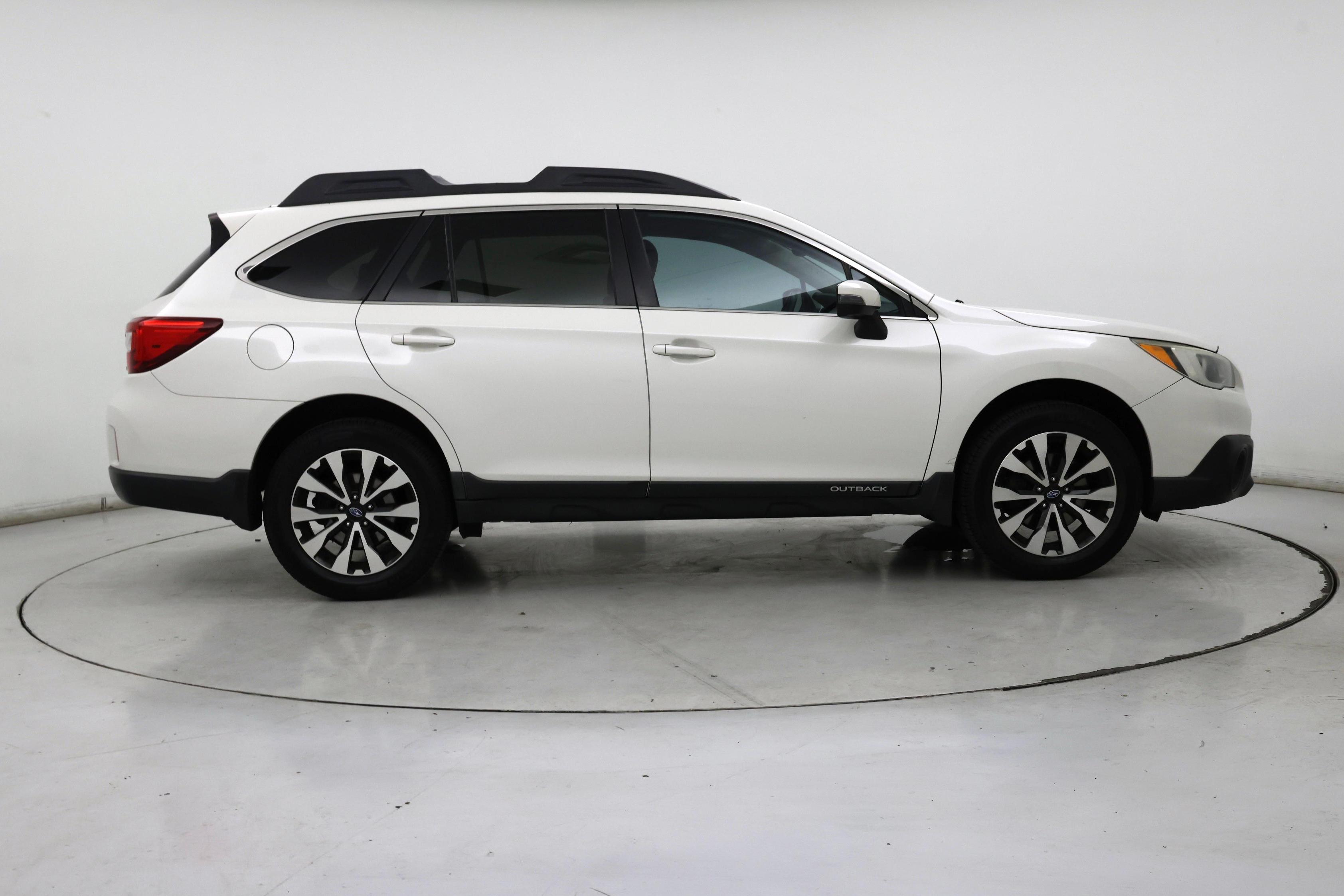 Thumbnail: 2016 Subaru Outback - 7