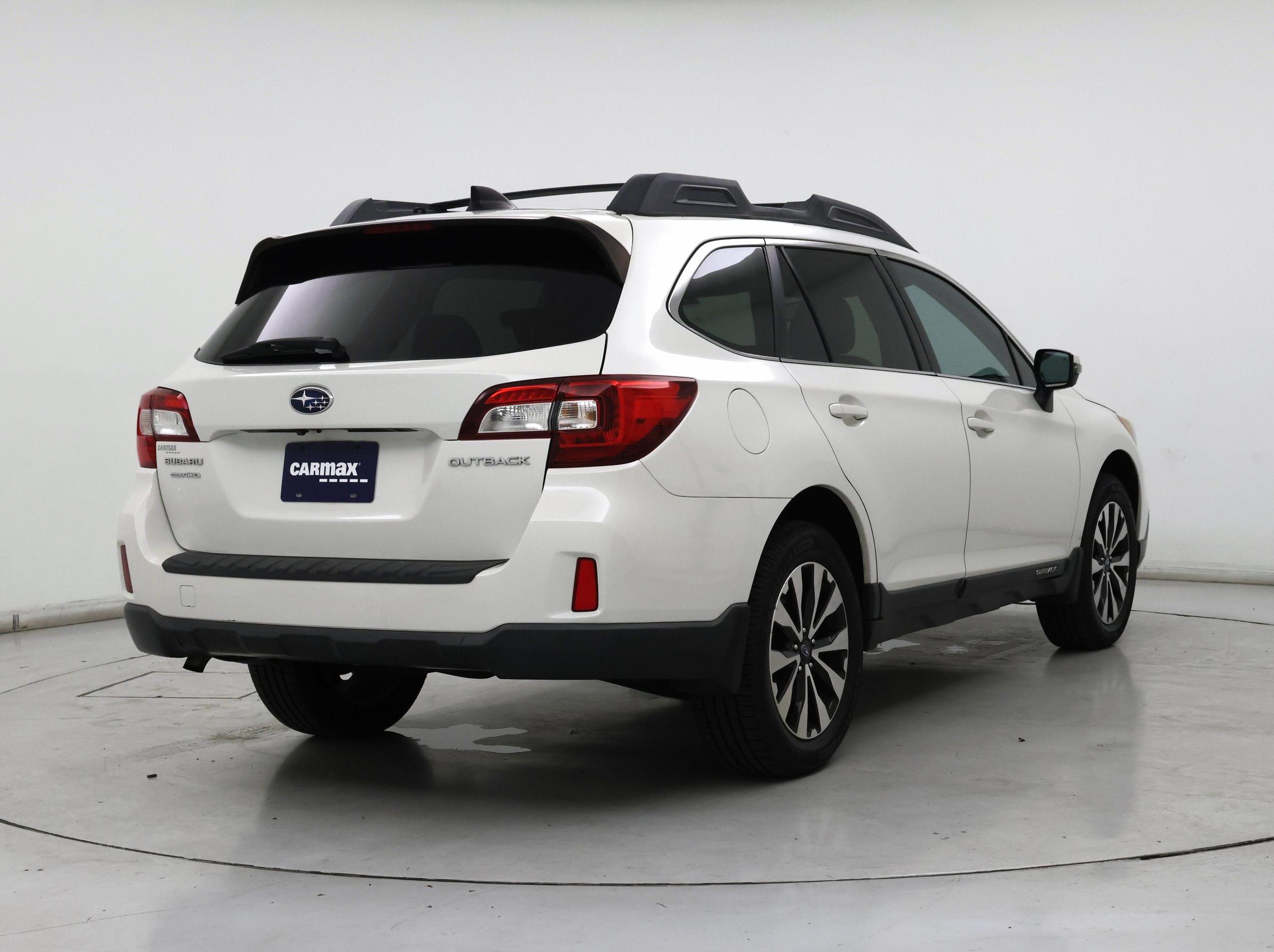 Thumbnail: 2016 Subaru Outback - 8