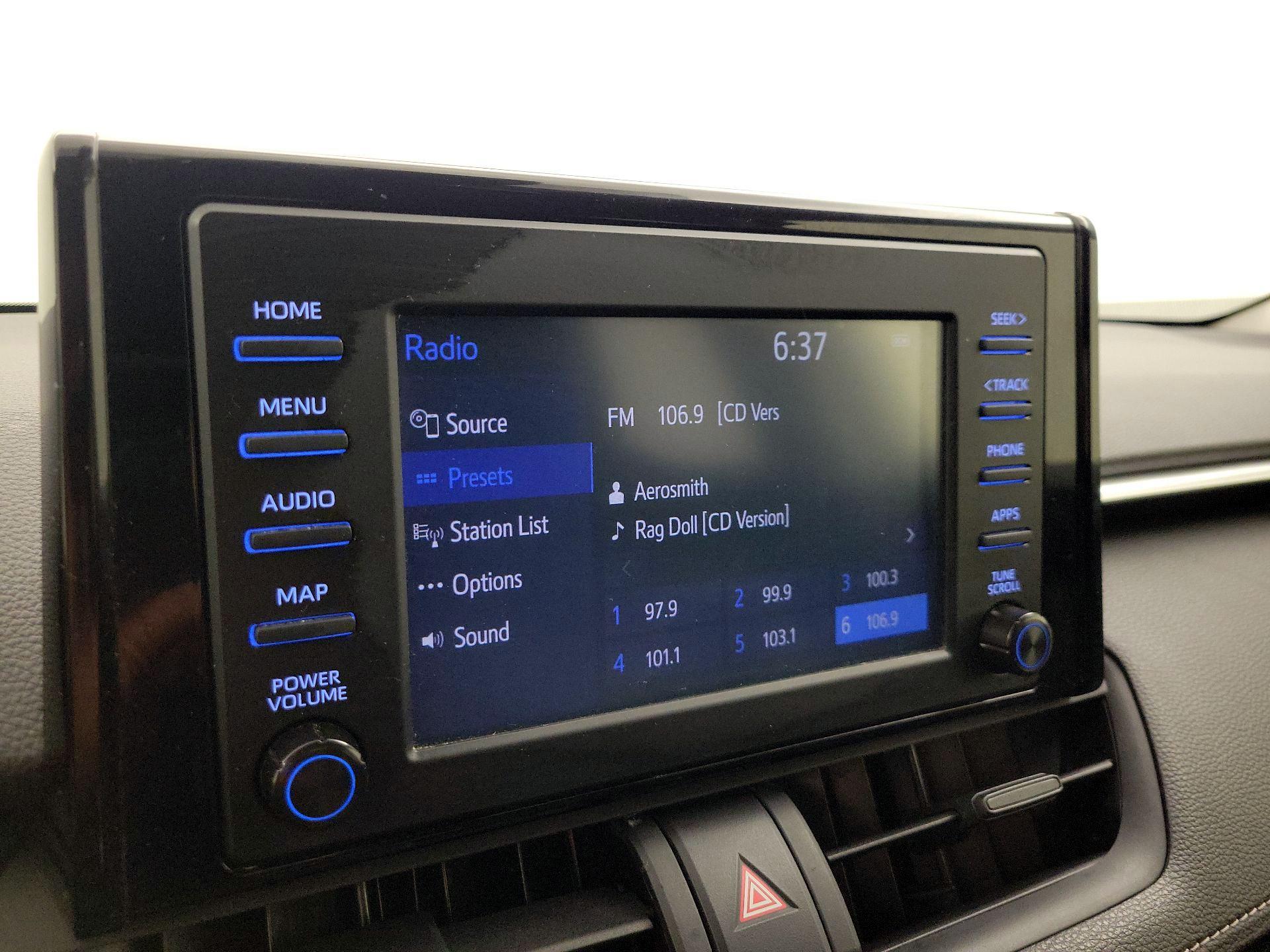 Thumbnail: 2019 Toyota RAV4 - 15