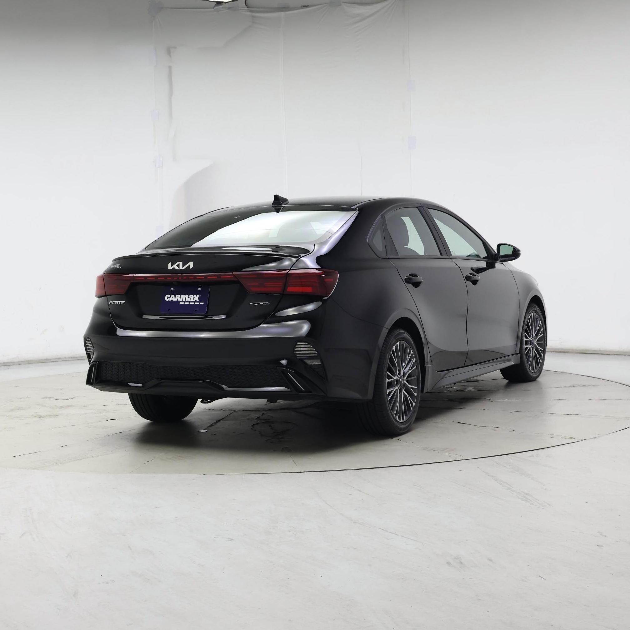 Thumbnail: 2023 Kia Forte - 8