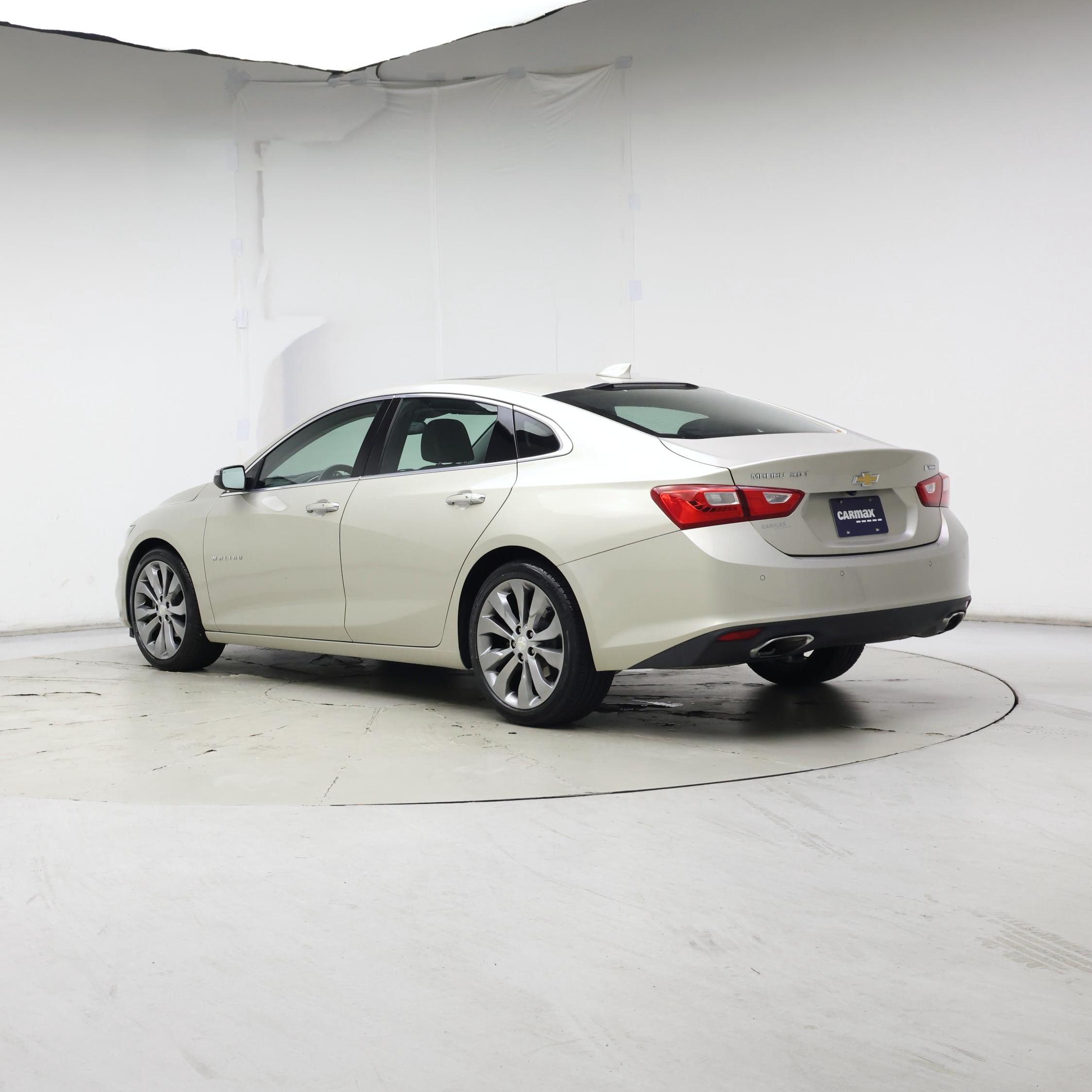 Thumbnail: 2016 Chevrolet Malibu - 2