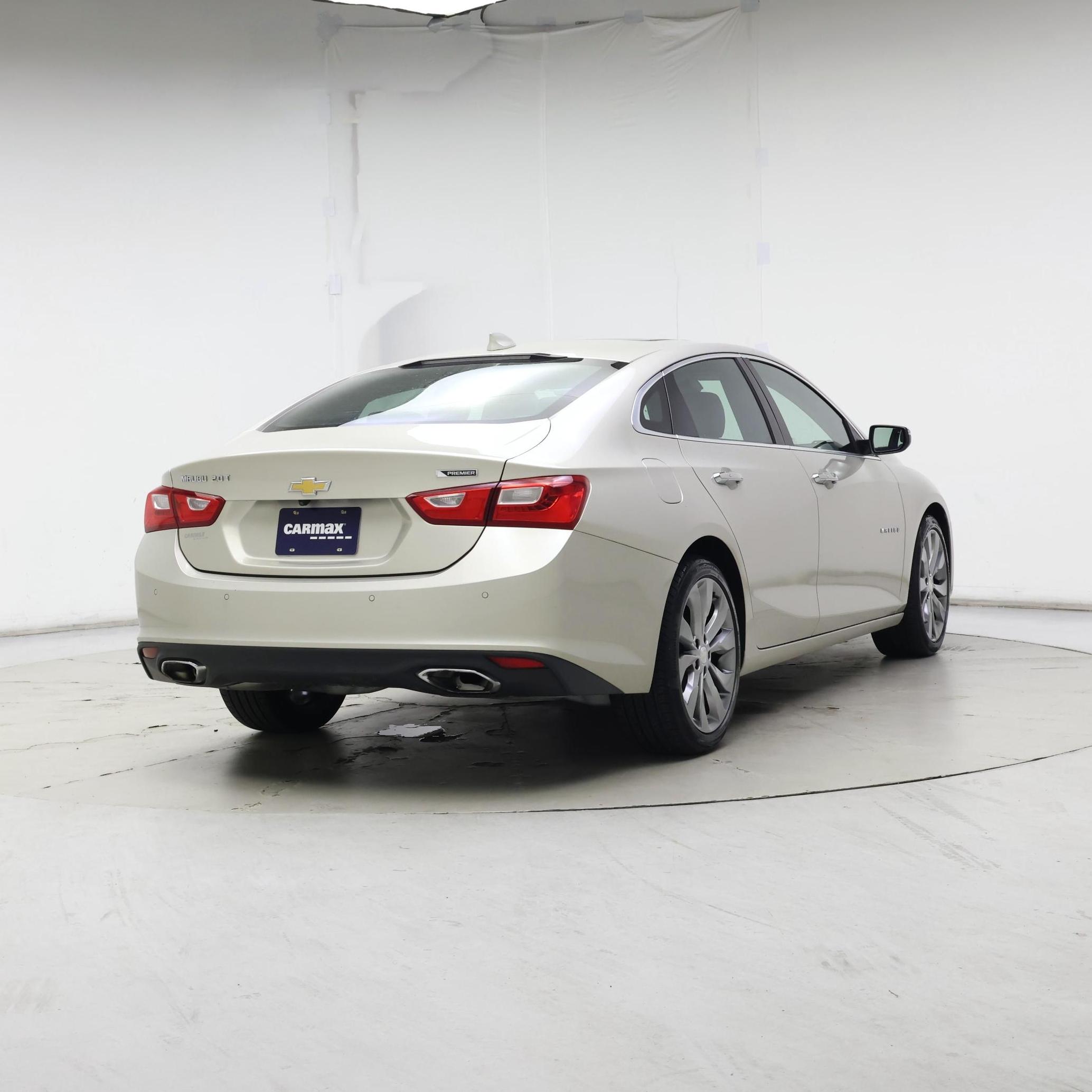 Thumbnail: 2016 Chevrolet Malibu - 8