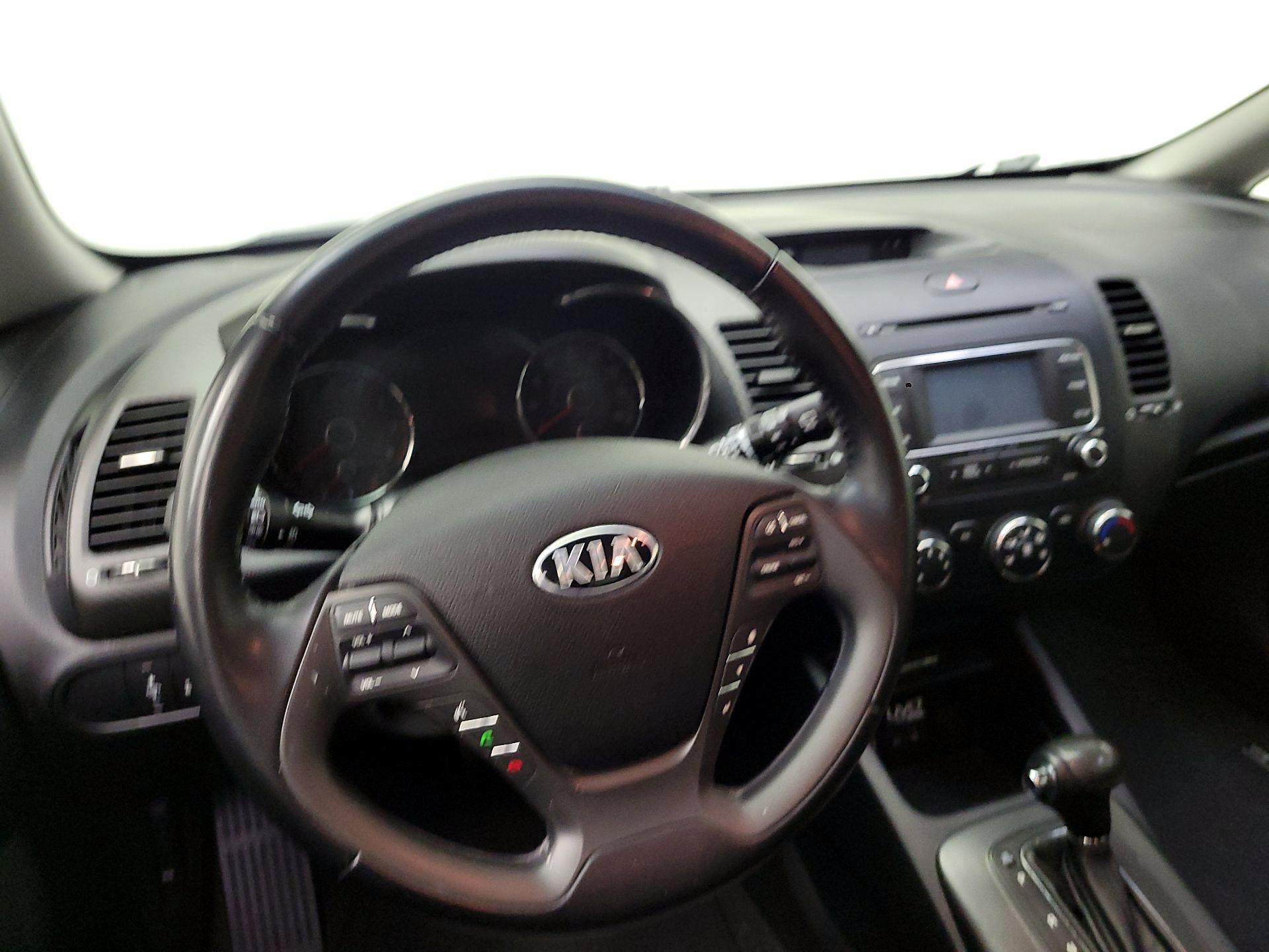 Thumbnail: 2014 Kia Forte - 10