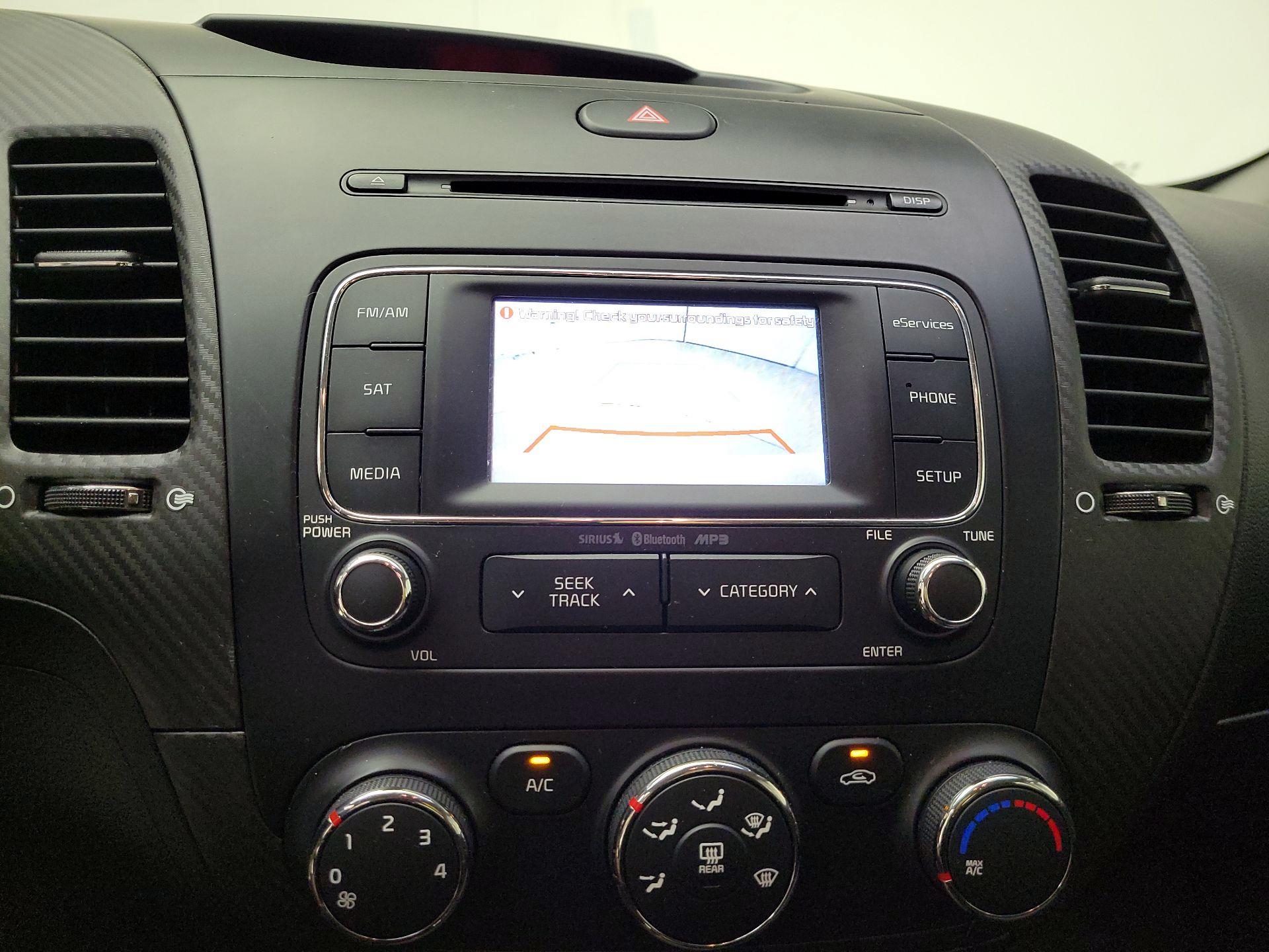 Thumbnail: 2014 Kia Forte - 14