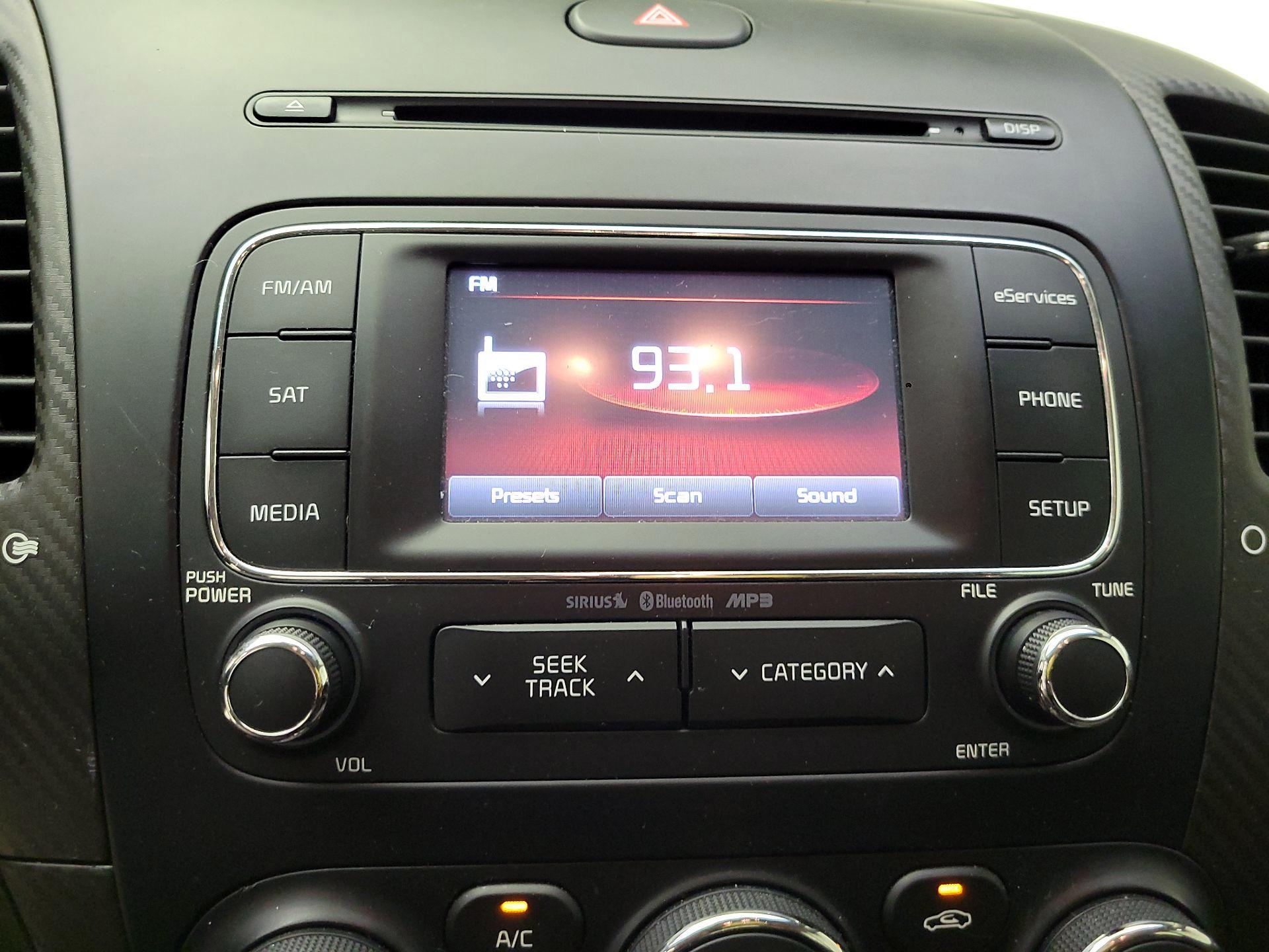 Thumbnail: 2014 Kia Forte - 15