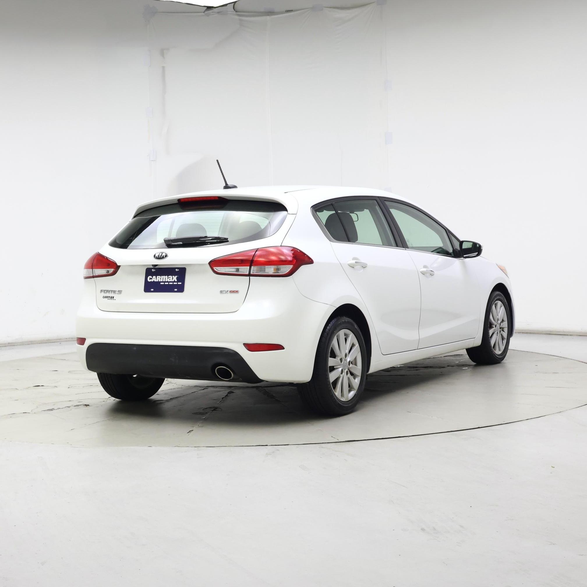 Thumbnail: 2014 Kia Forte - 8