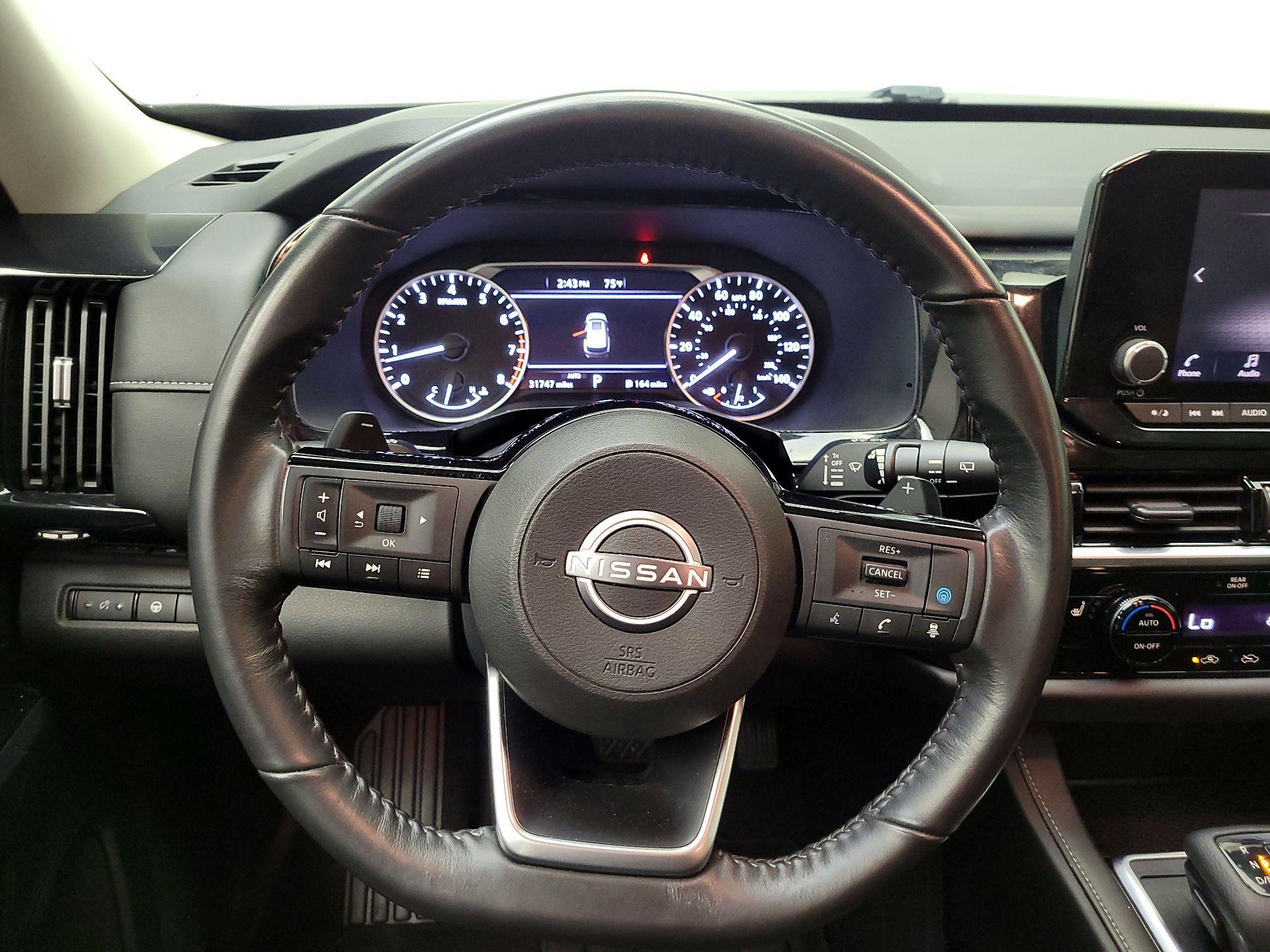 Thumbnail: 2022 Nissan Pathfinder - 10