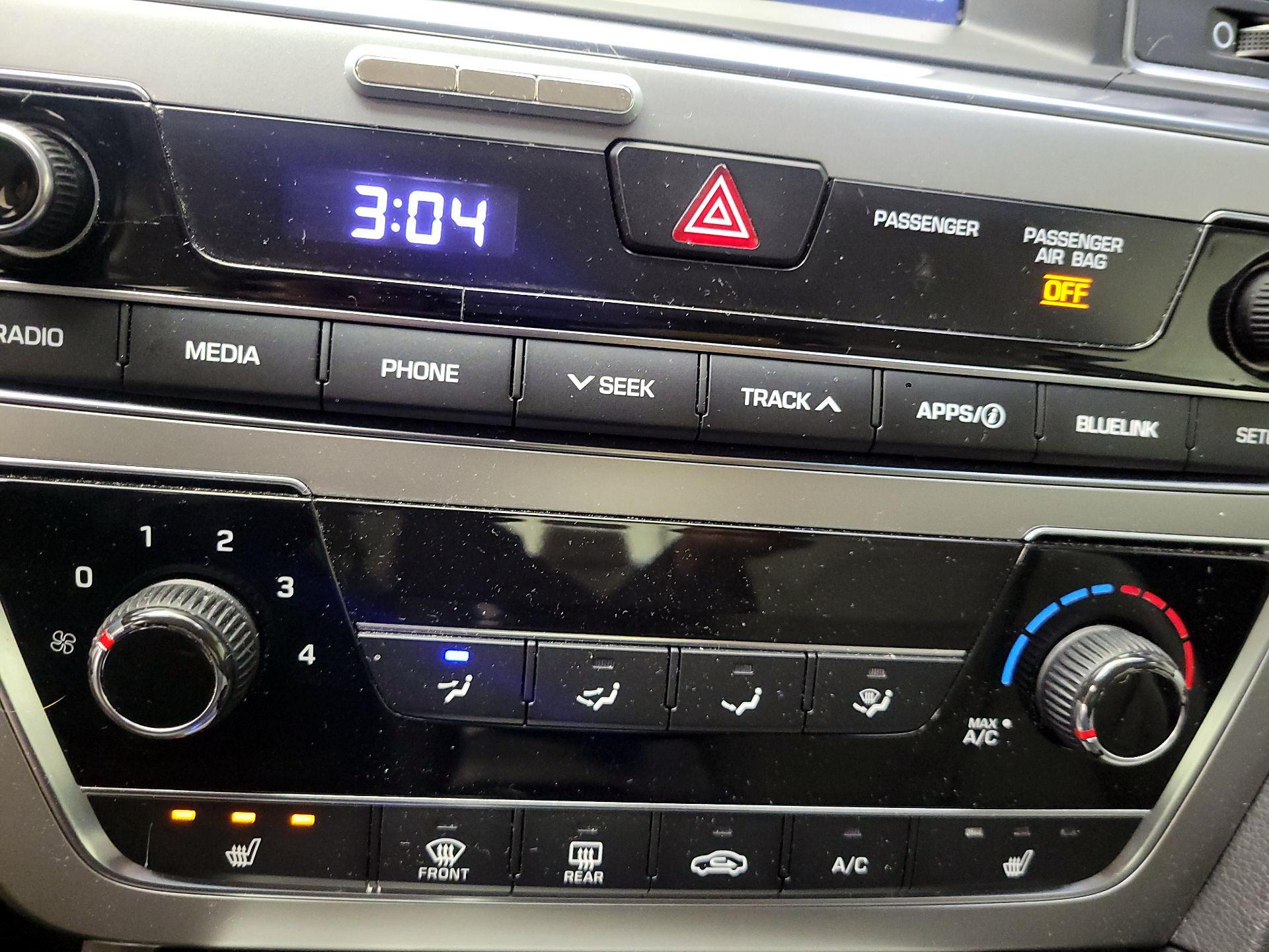 Thumbnail: 2016 Hyundai Sonata - 16