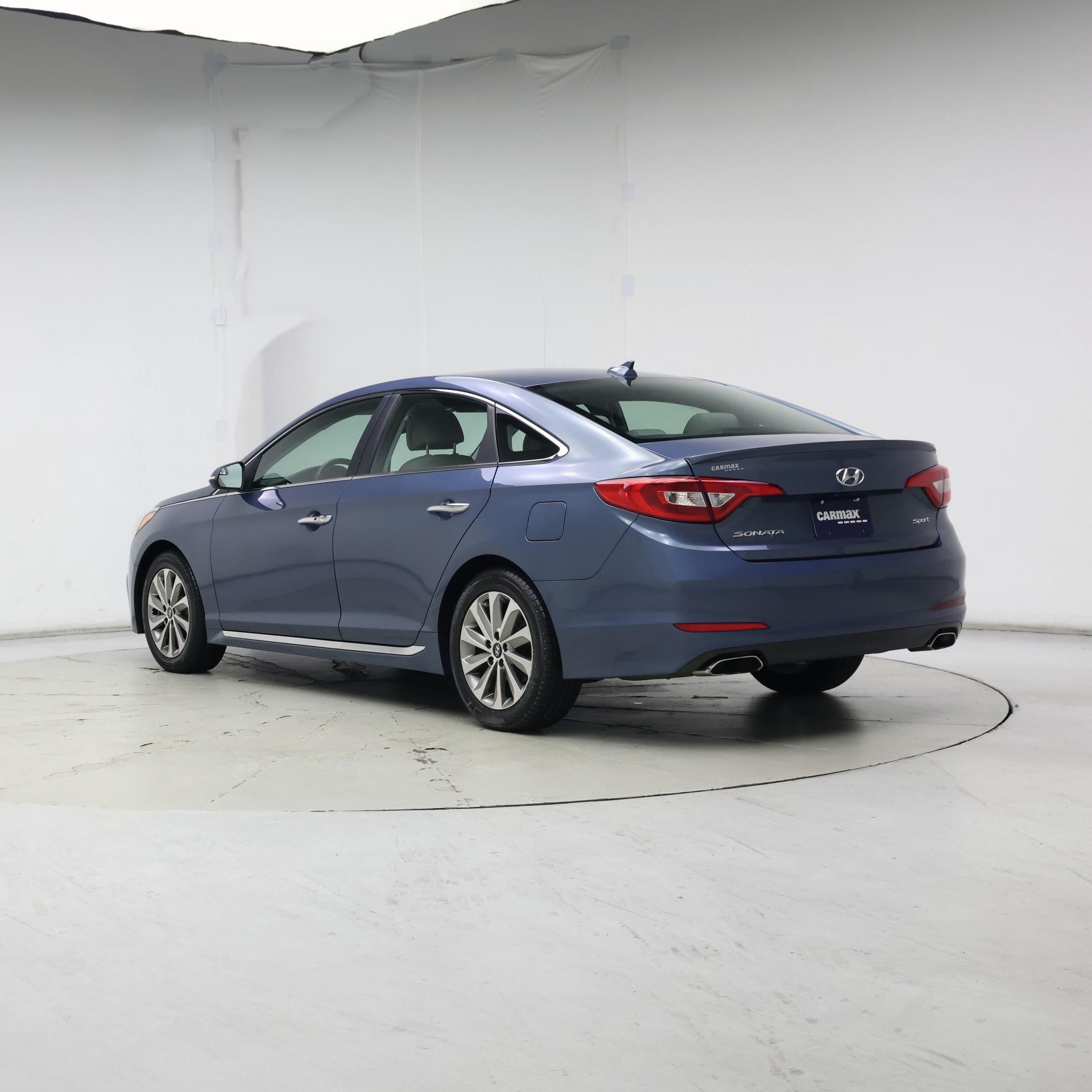Thumbnail: 2016 Hyundai Sonata - 2