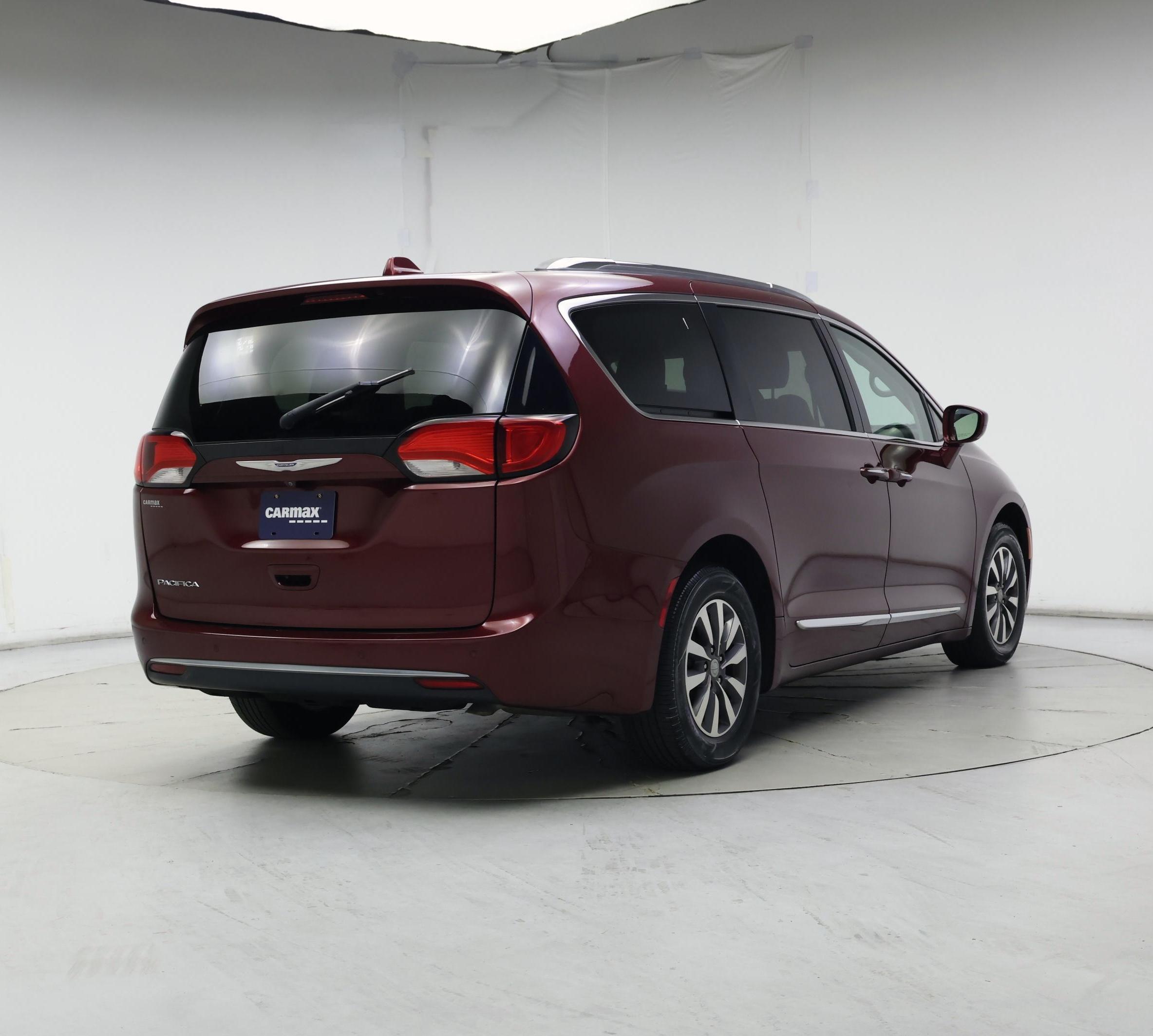 Thumbnail: 2020 Chrysler Pacifica - 8