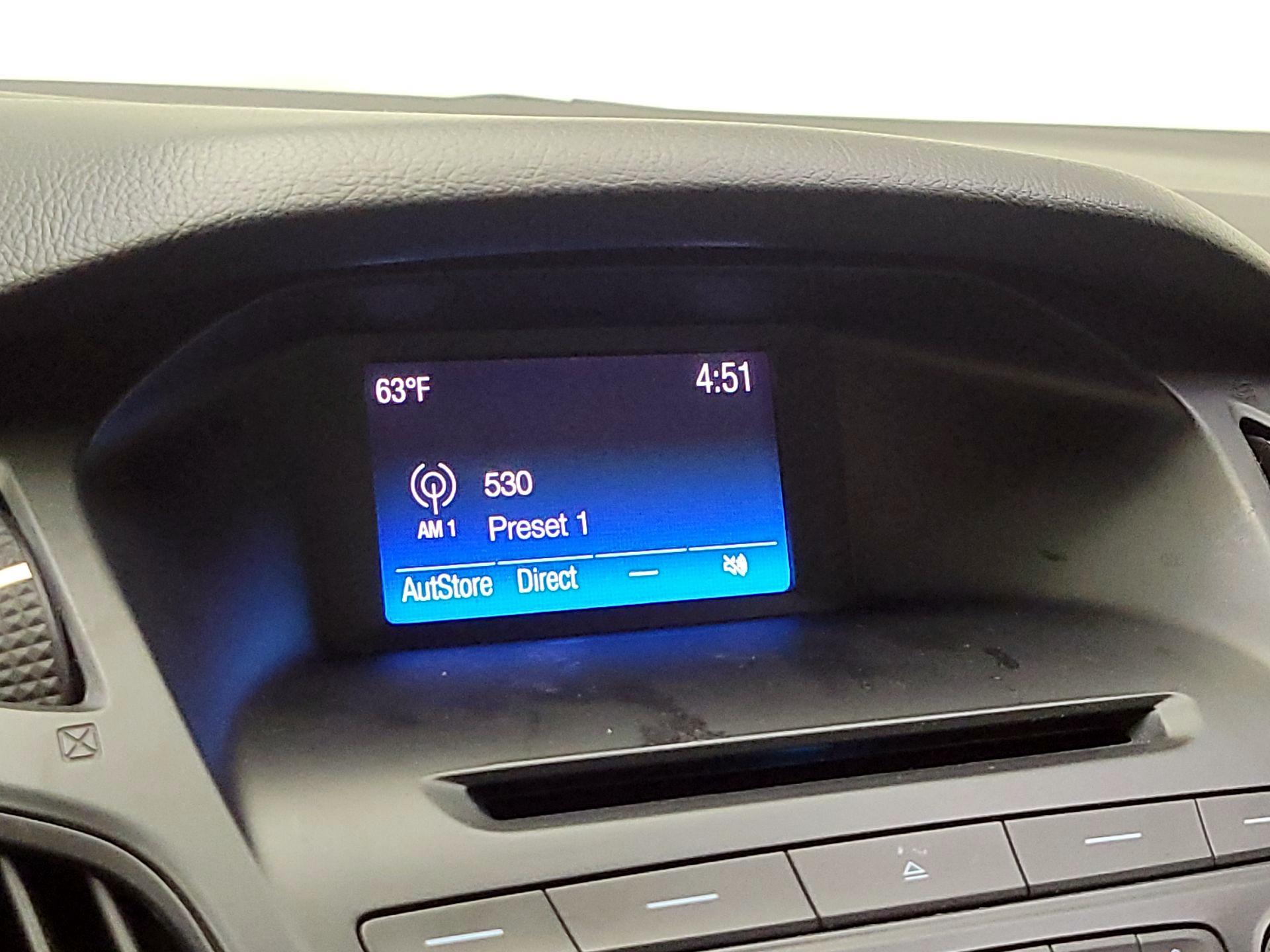 Thumbnail: 2015 Ford Focus - 15
