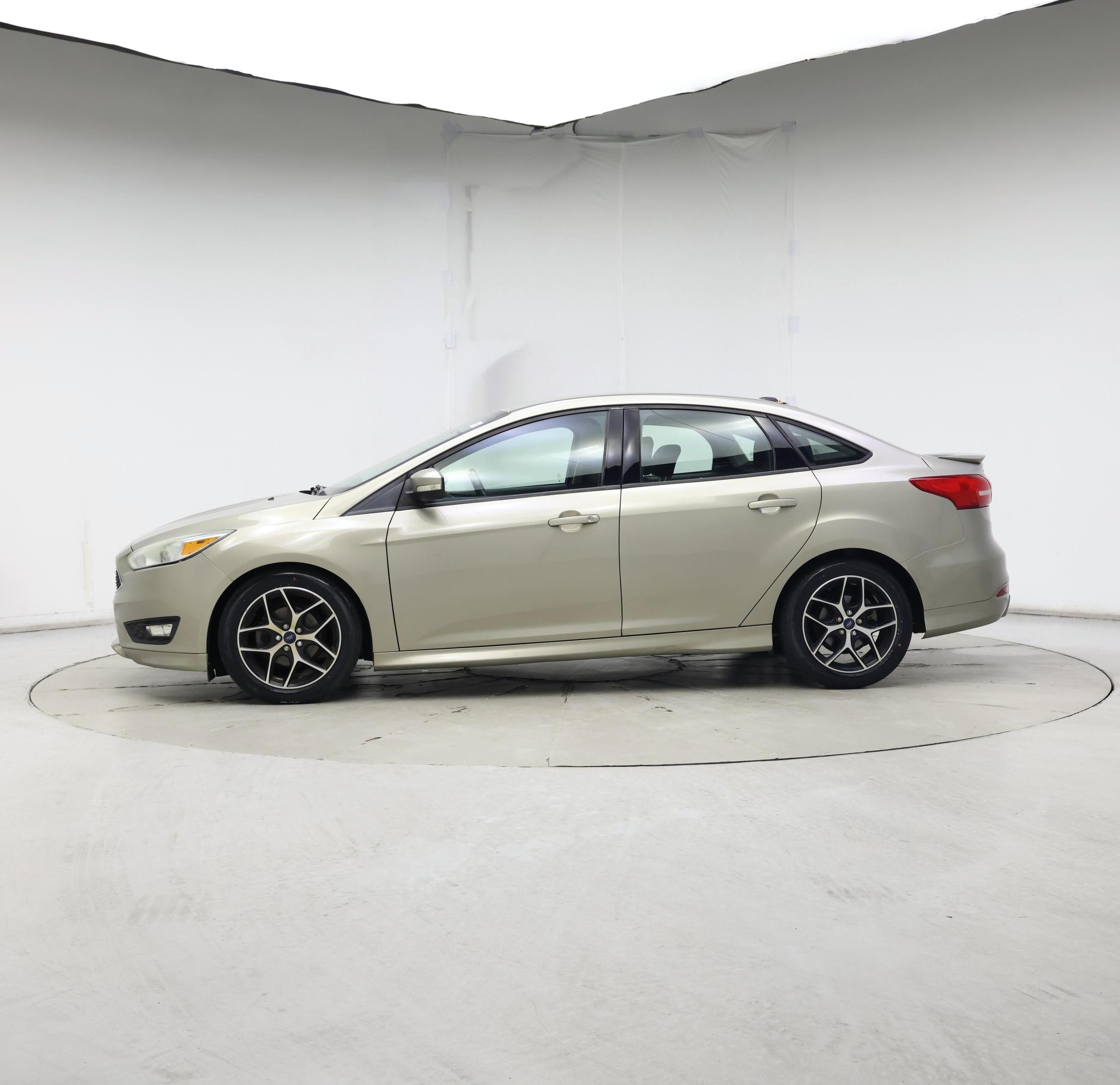 Thumbnail: 2015 Ford Focus - 3