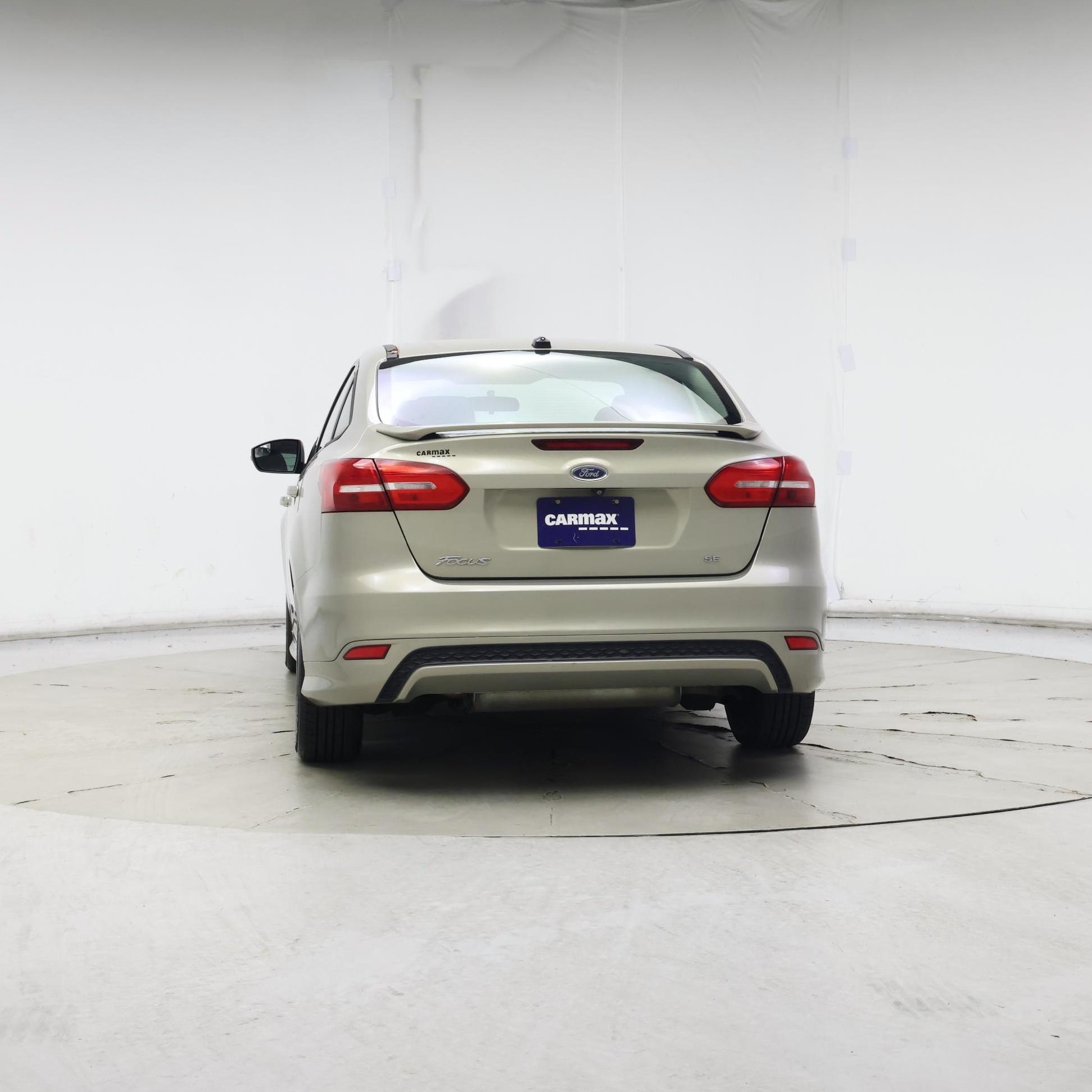 Thumbnail: 2015 Ford Focus - 6