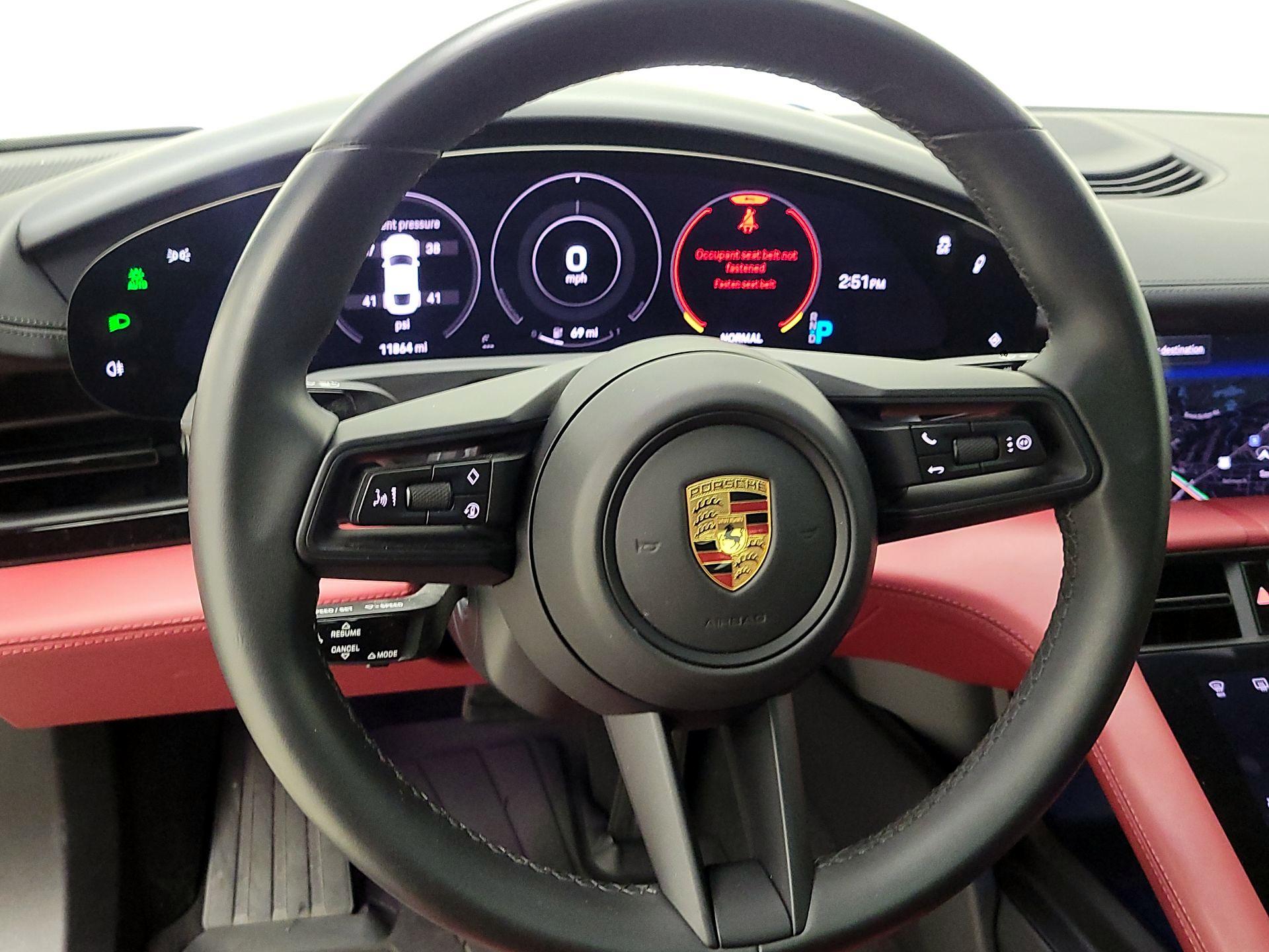 Thumbnail: 2022 Porsche Taycan - 10