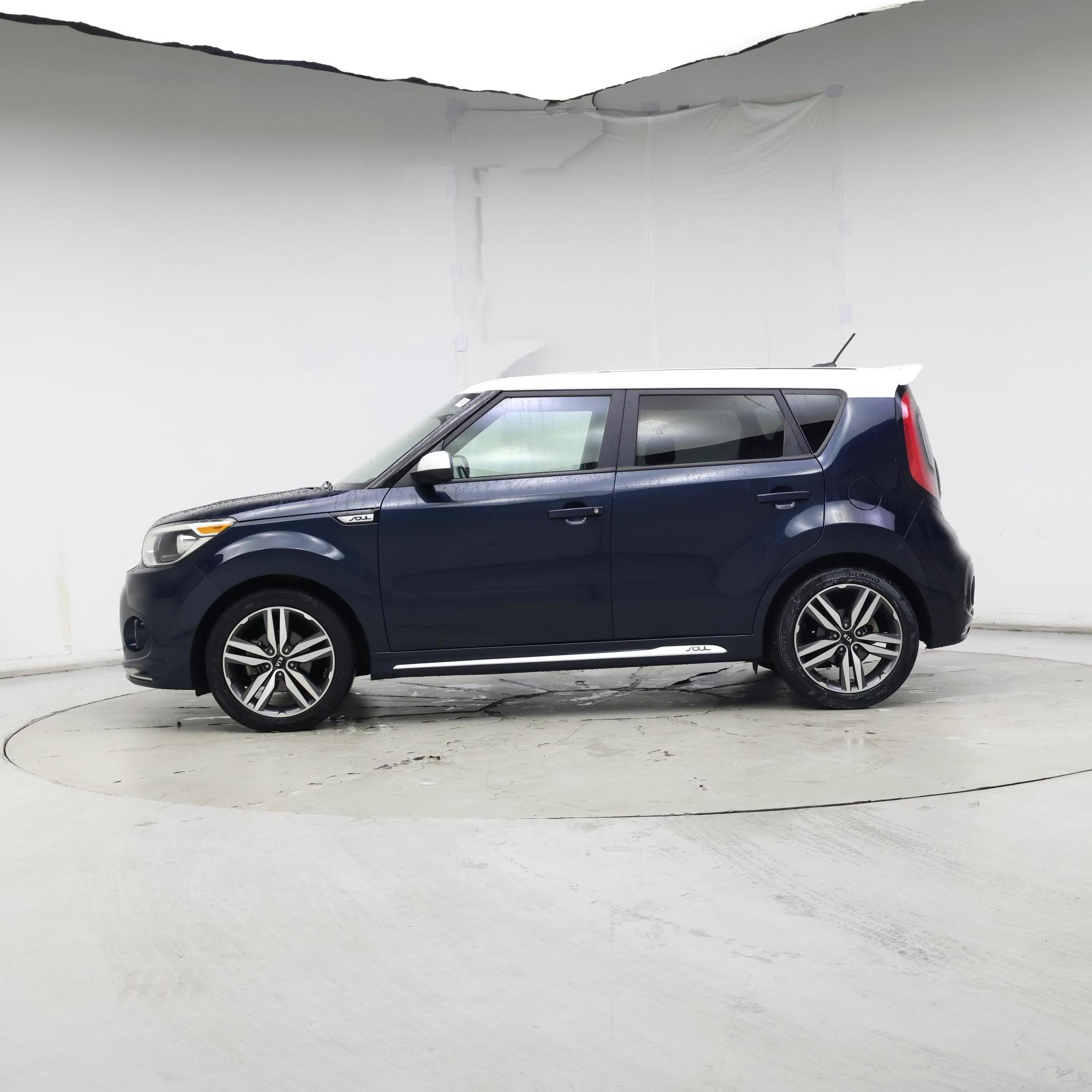 Thumbnail: 2018 Kia Soul - 3