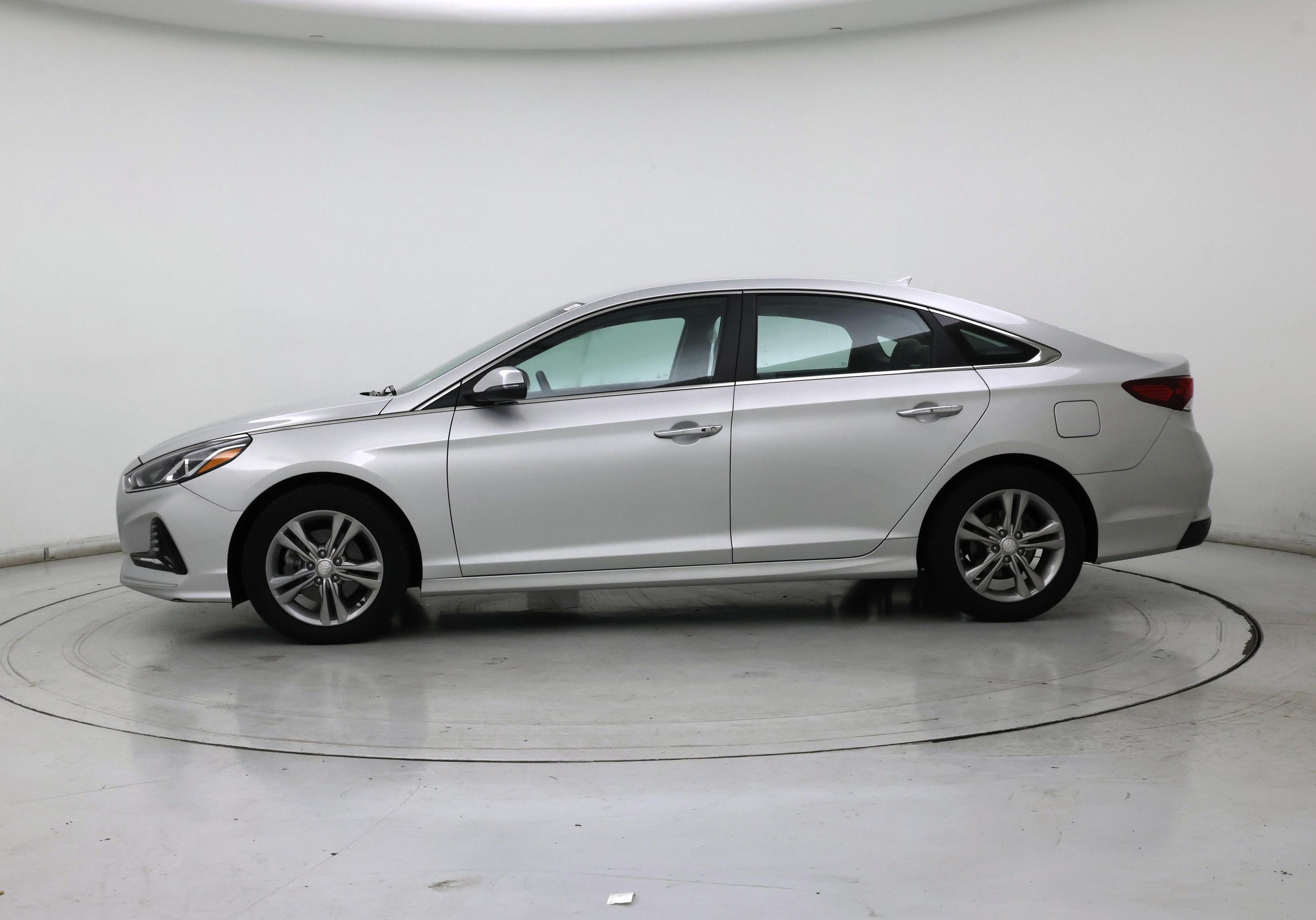 Thumbnail: 2018 Hyundai Sonata - 3