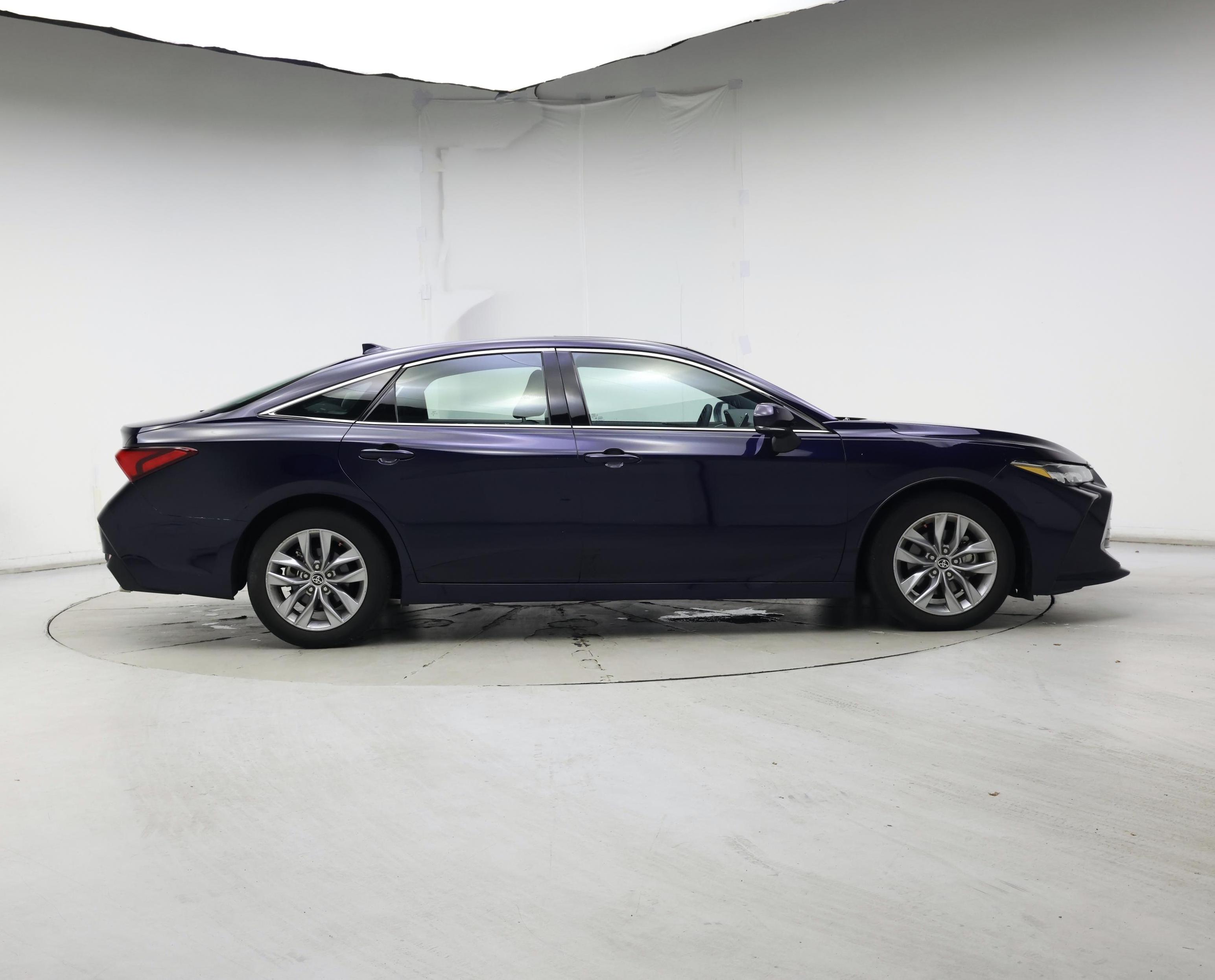 Thumbnail: 2022 Toyota Avalon - 7
