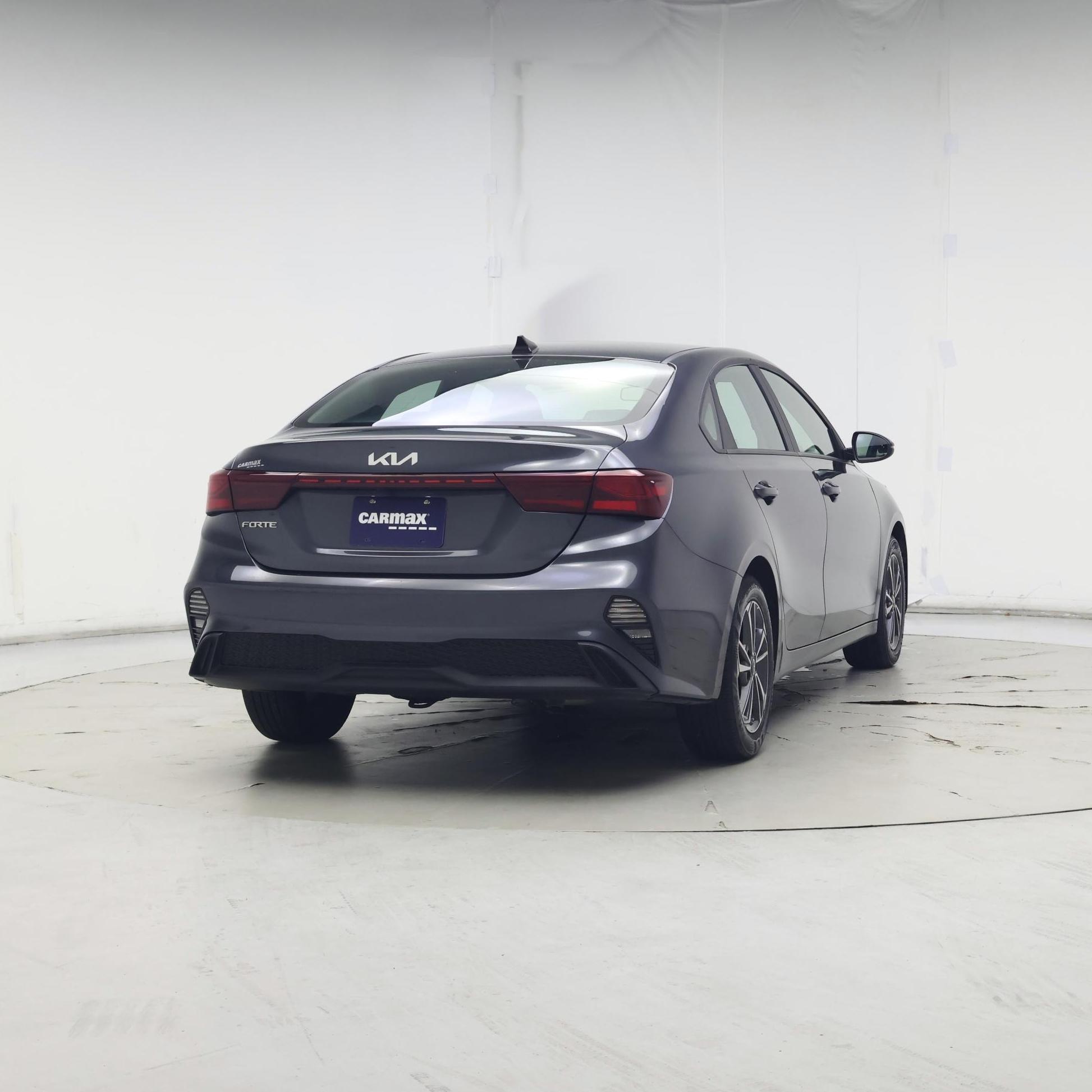Thumbnail: 2024 Kia Forte - 8