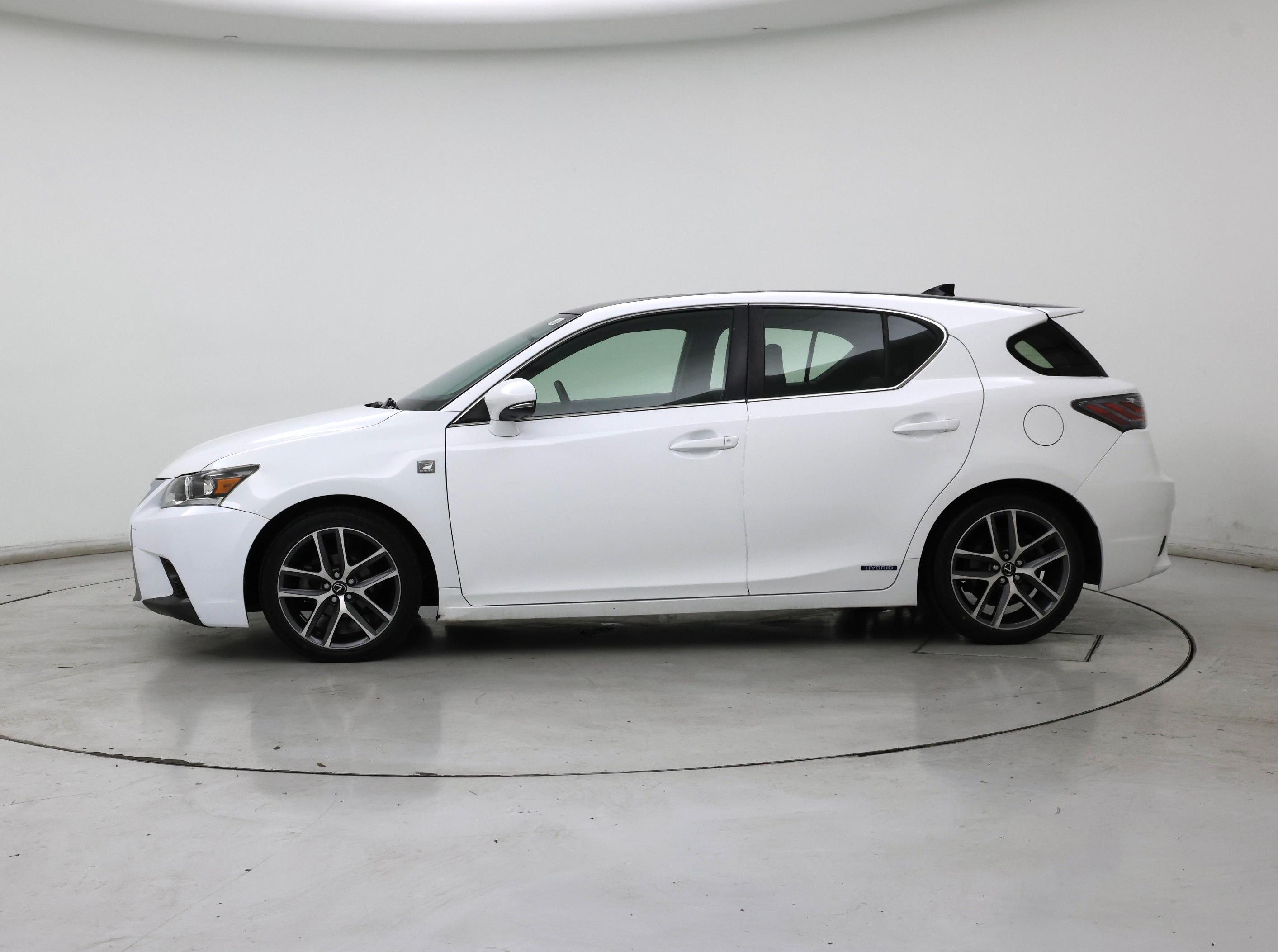 Thumbnail: 2015 Lexus CT - 3