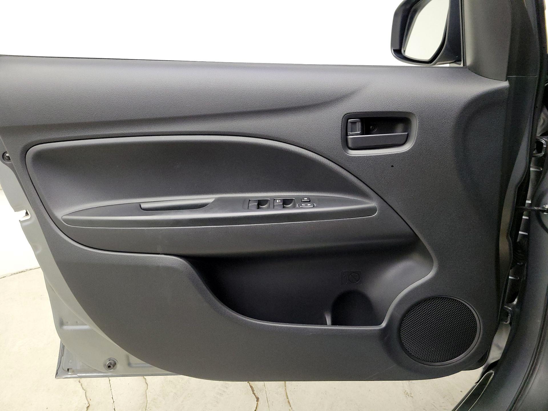 Thumbnail: 2023 Mitsubishi Mirage G4 - 12