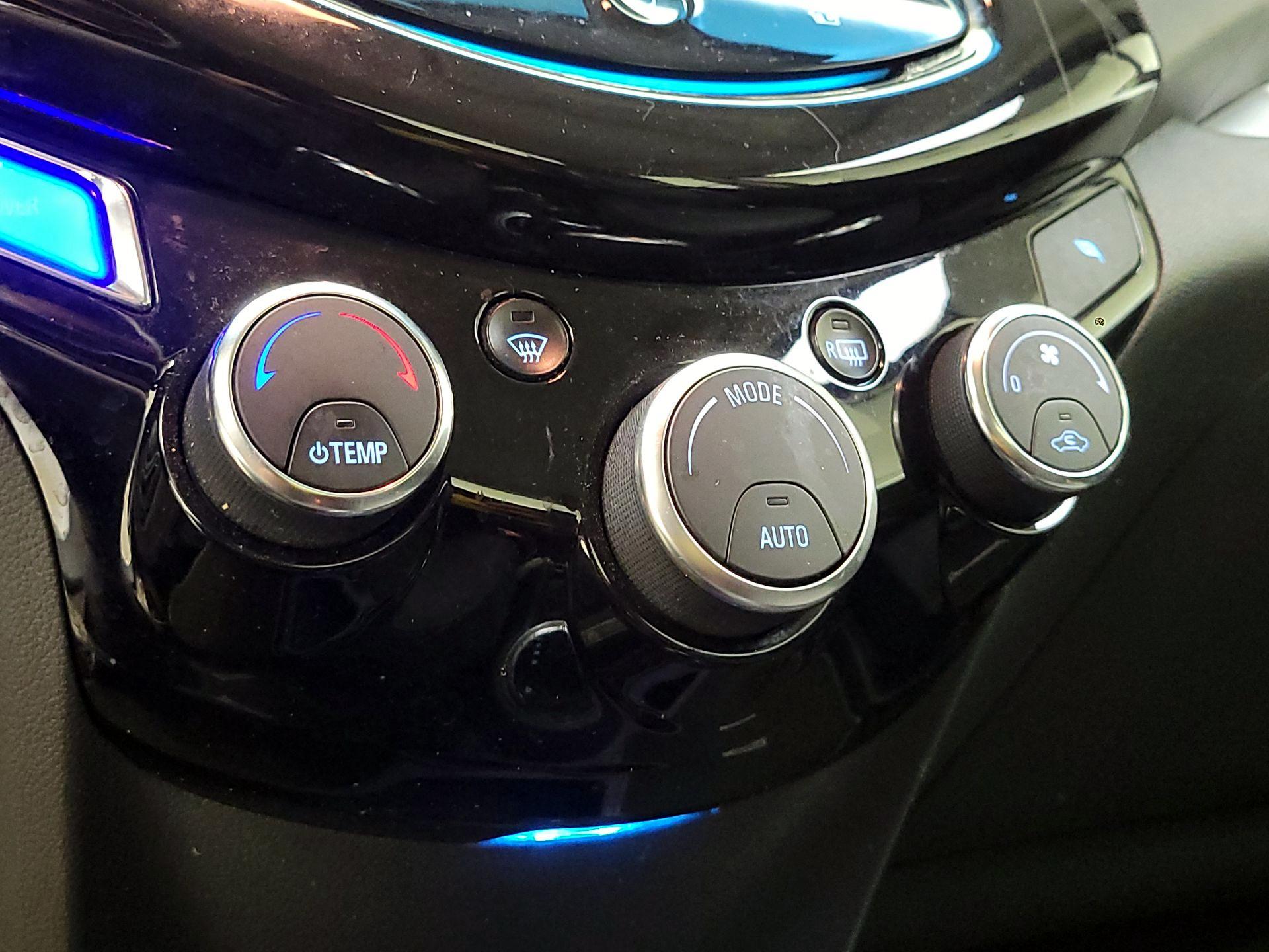Thumbnail: 2015 Chevrolet Spark - 15