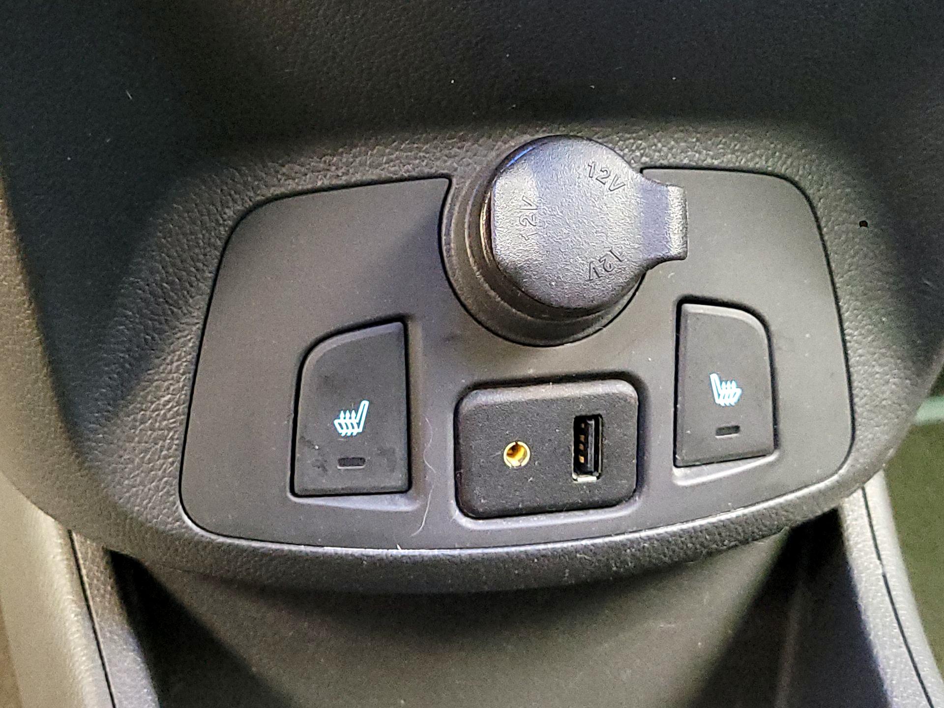 Thumbnail: 2015 Chevrolet Spark - 17