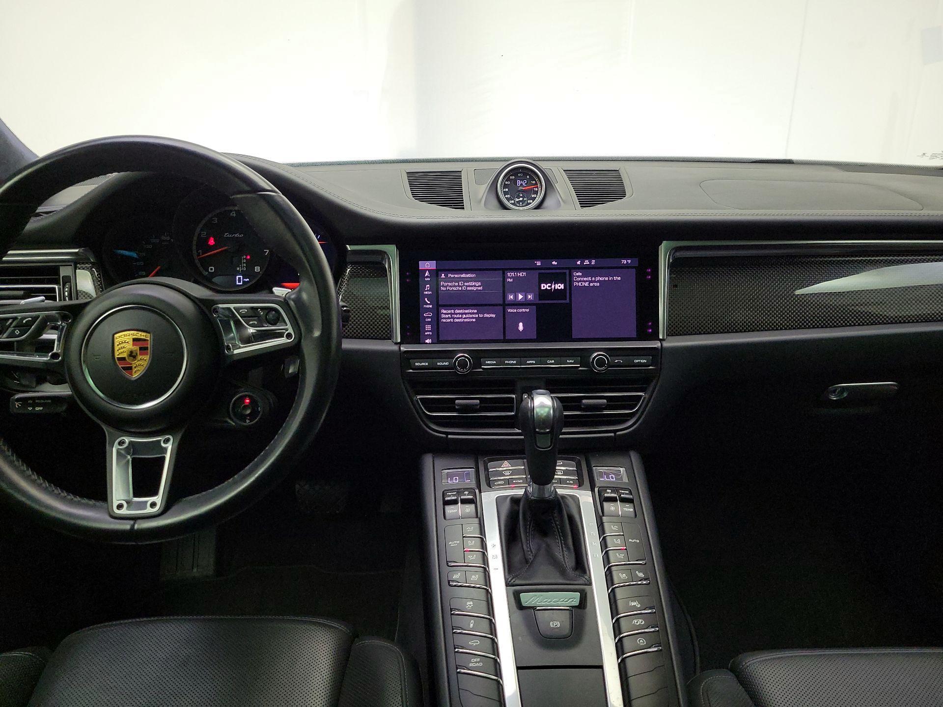 Thumbnail: 2021 Porsche Macan - 9