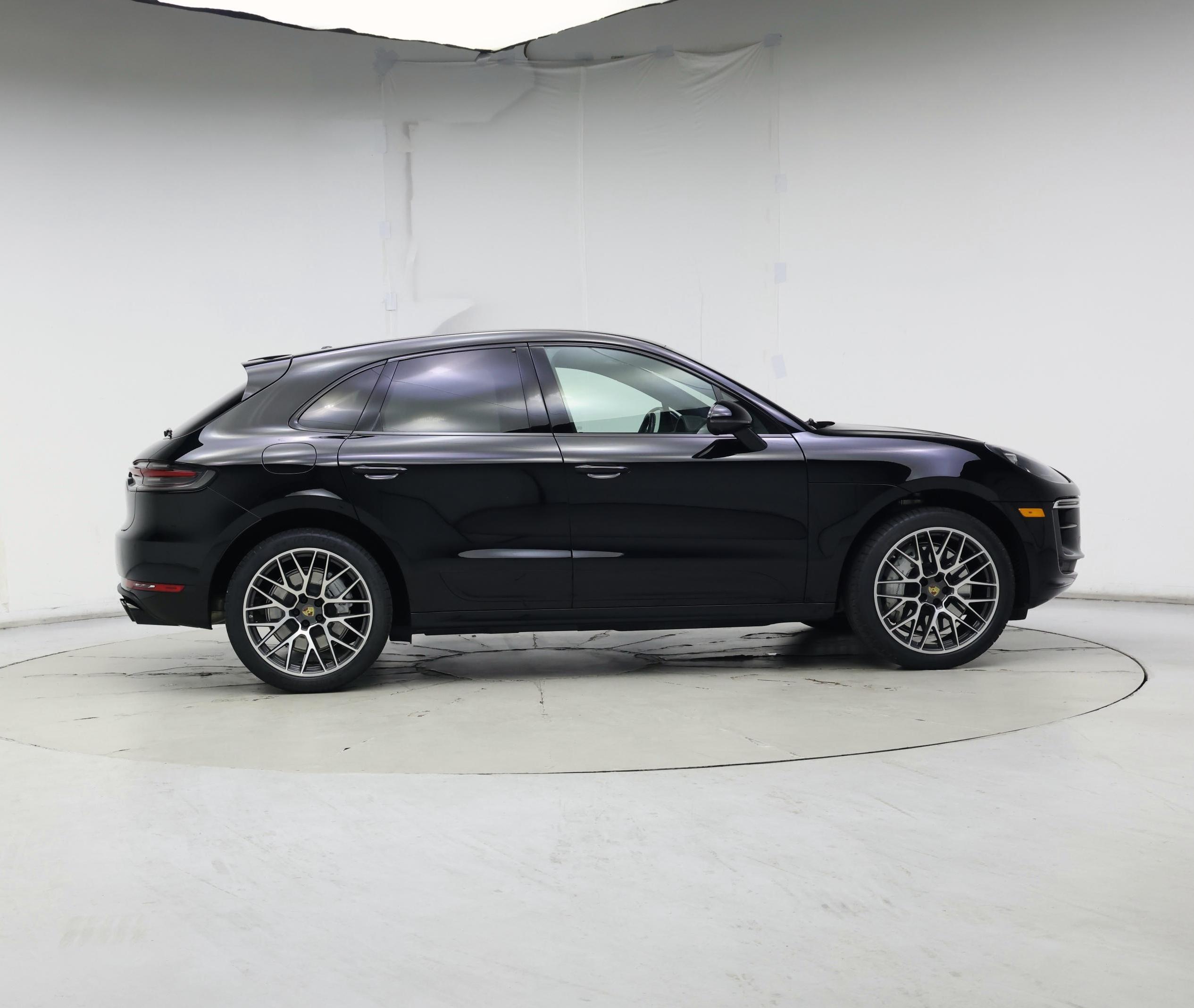 Thumbnail: 2021 Porsche Macan - 7