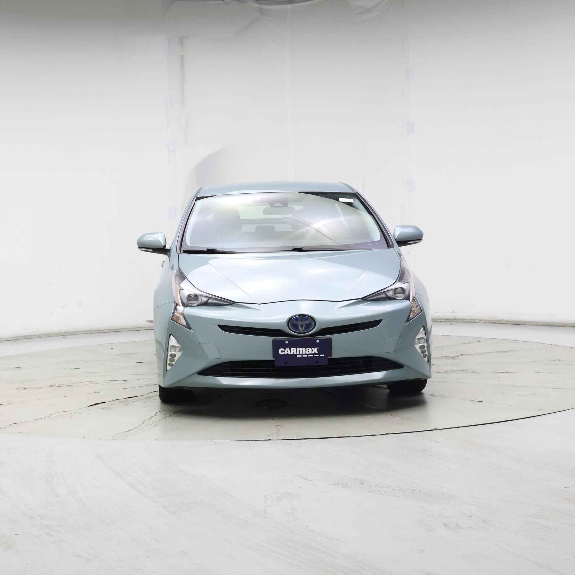 Thumbnail: 2016 Toyota Prius - 5