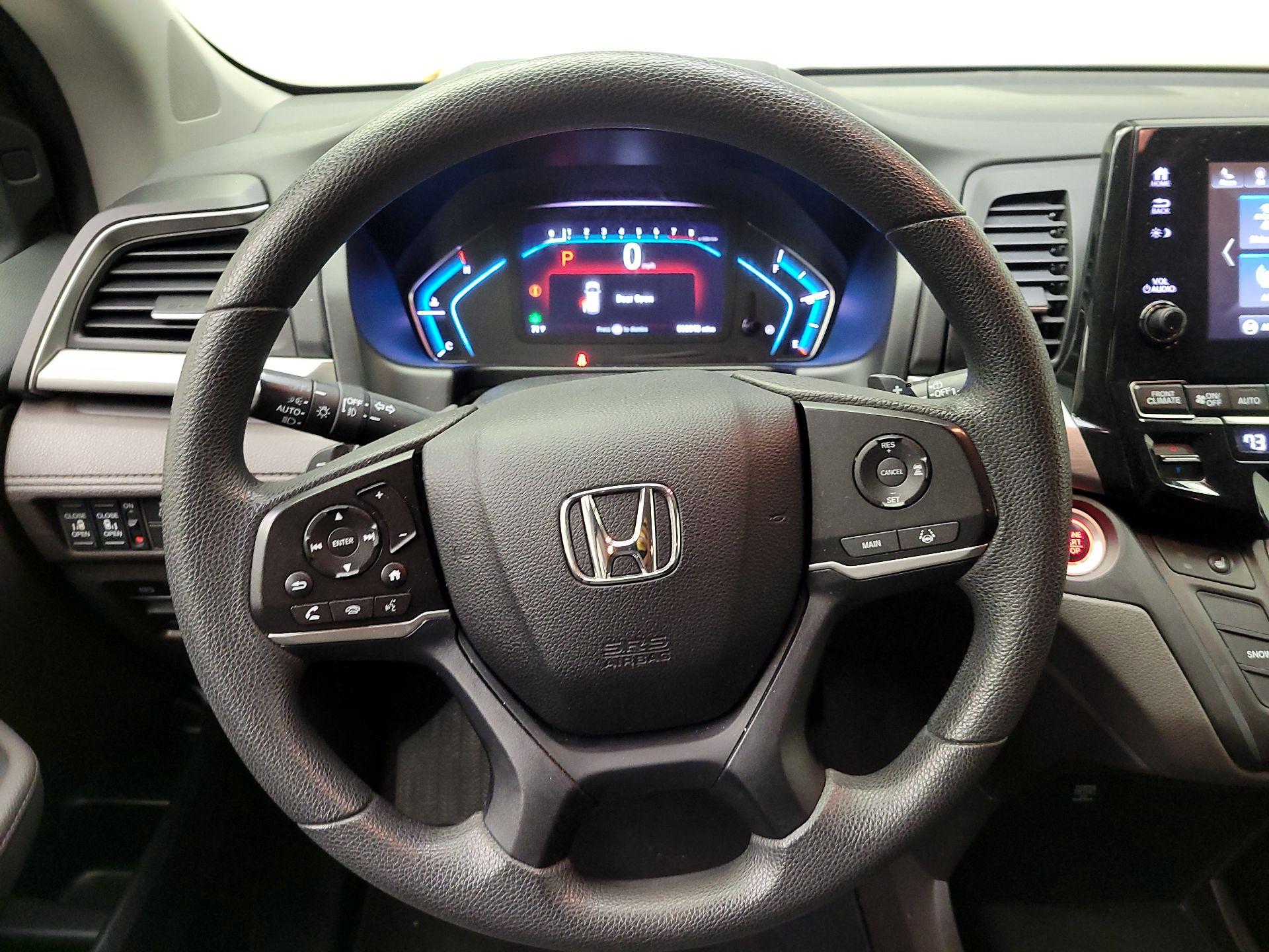 Thumbnail: 2019 Honda Odyssey - 10