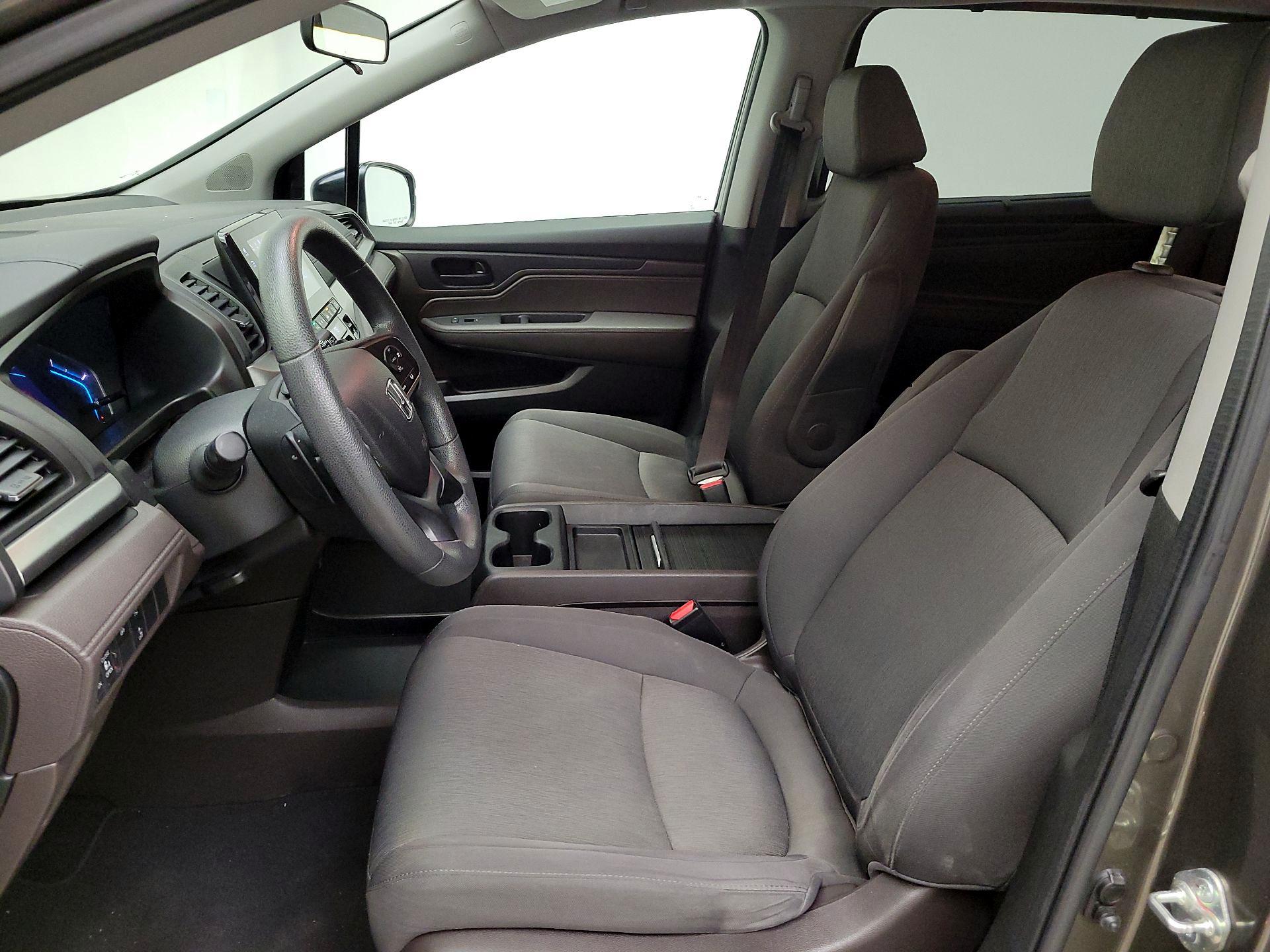 Thumbnail: 2019 Honda Odyssey - 11