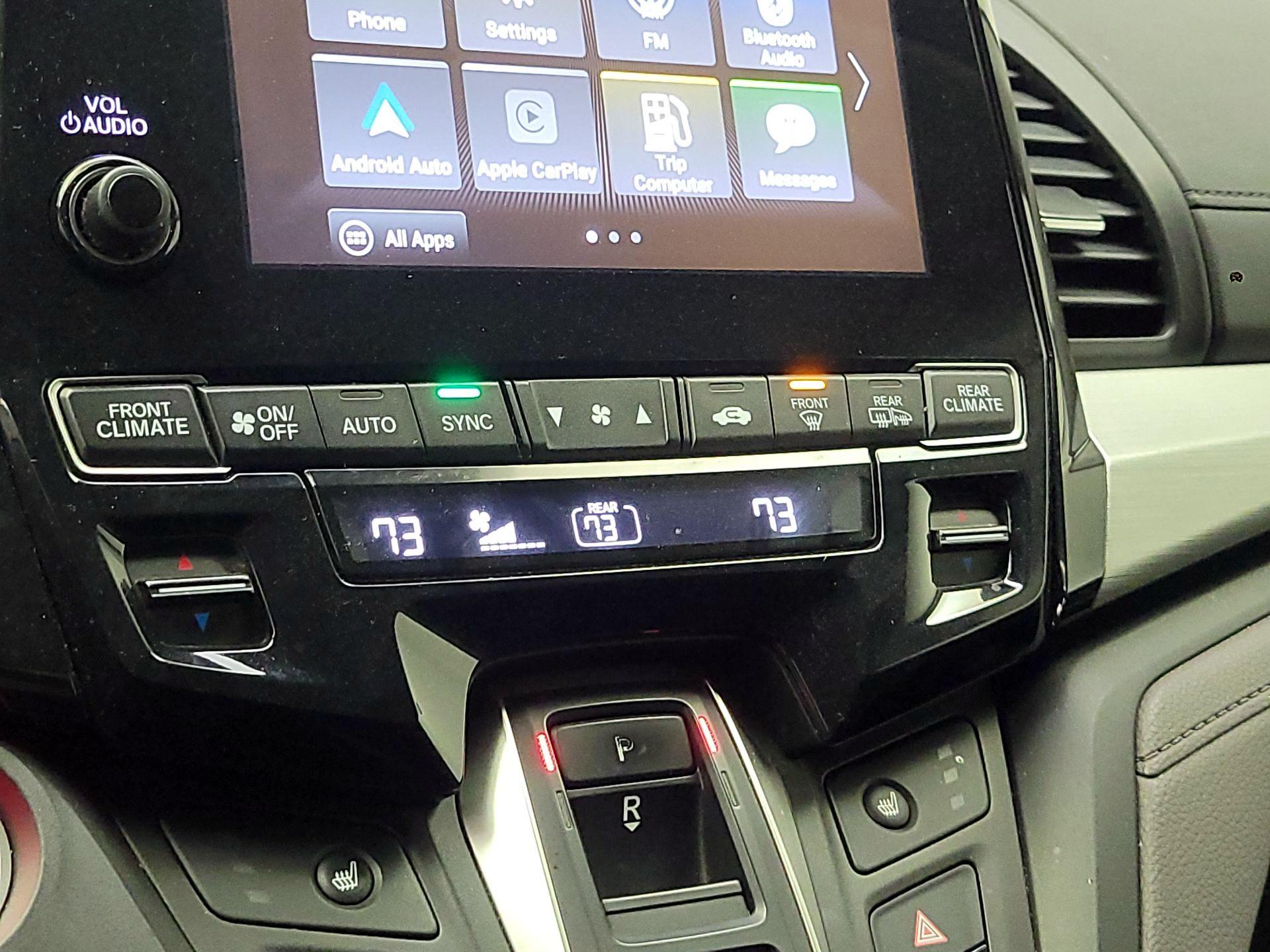 Thumbnail: 2019 Honda Odyssey - 16