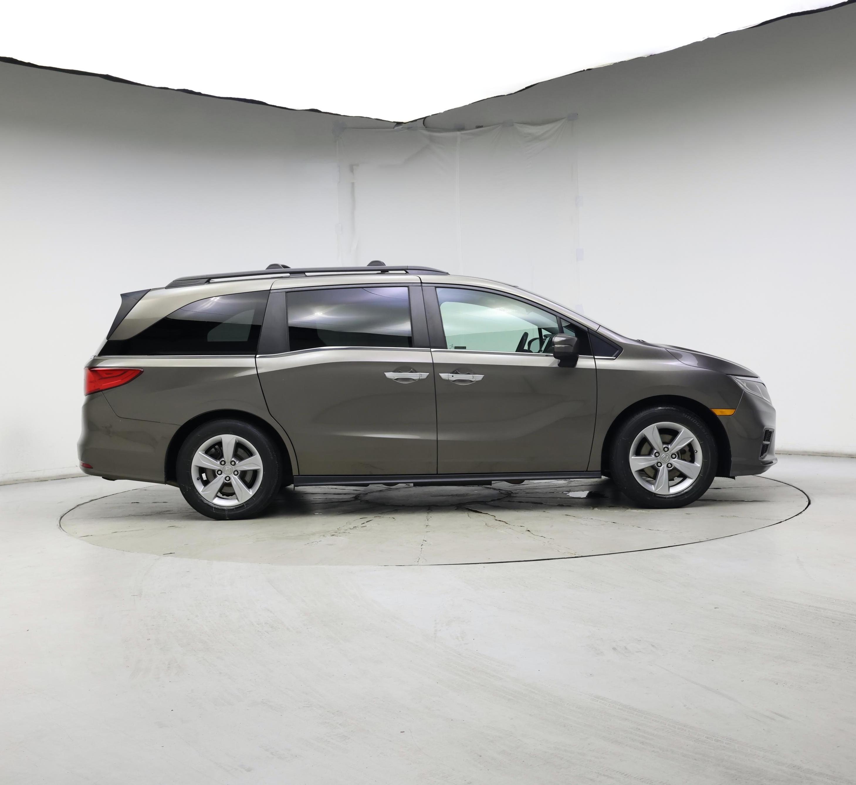 Thumbnail: 2019 Honda Odyssey - 7